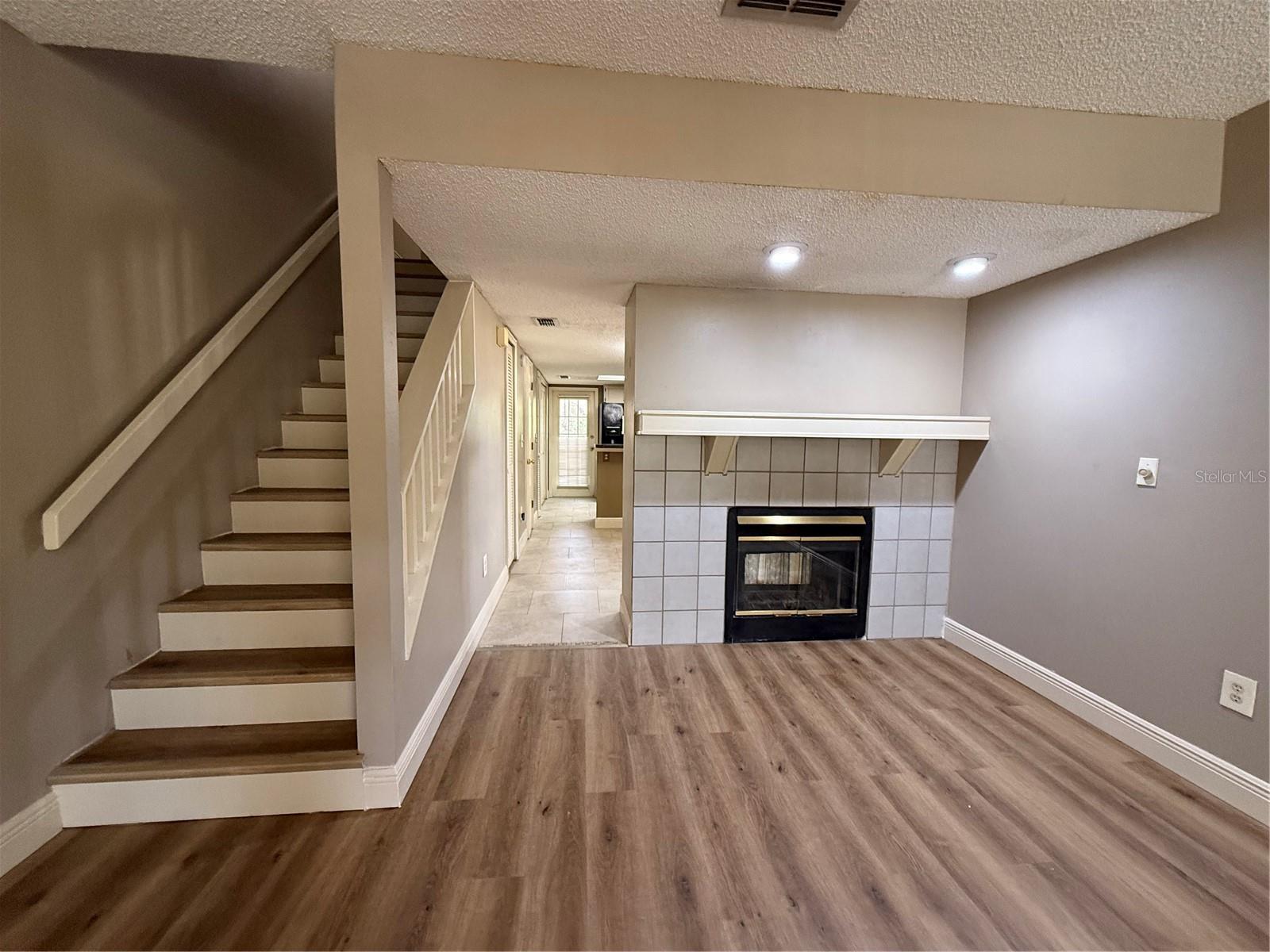 2201 FLETCHERS POINT CIR, TAMPA, FL, 33613