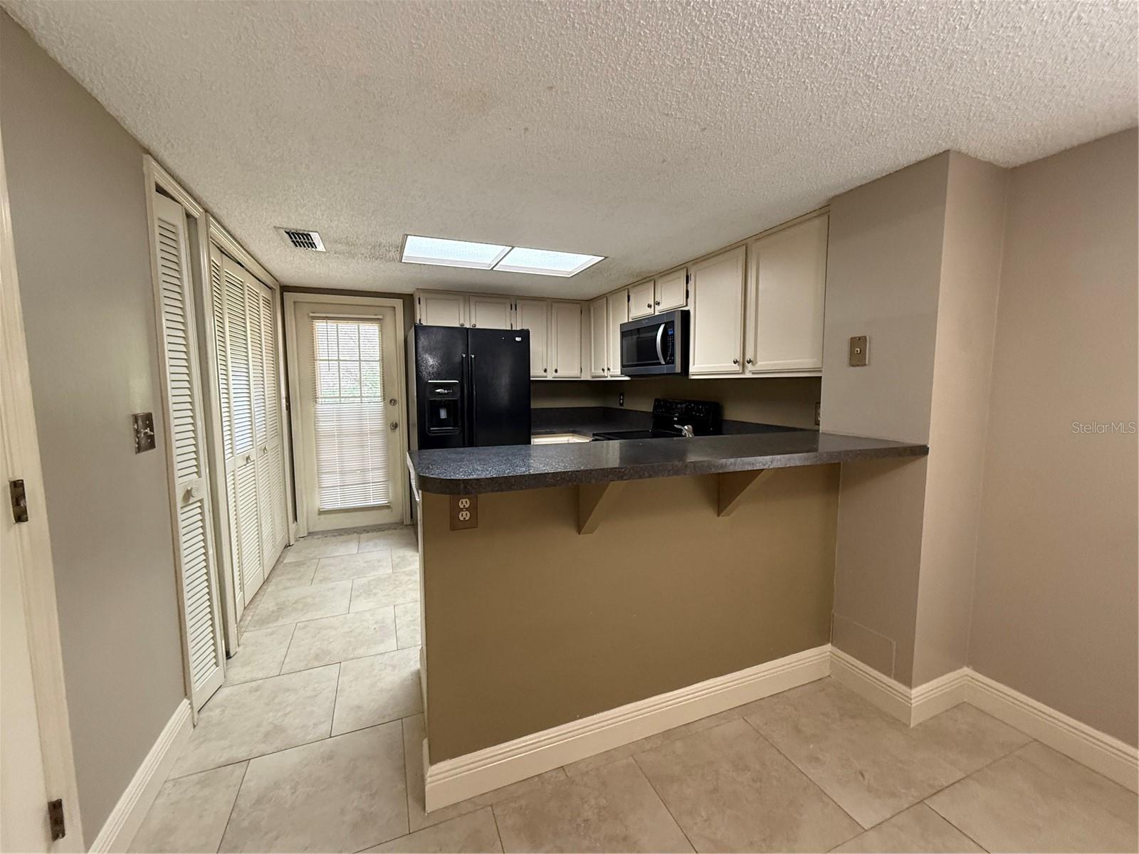 2201 FLETCHERS POINT CIR, TAMPA, FL, 33613
