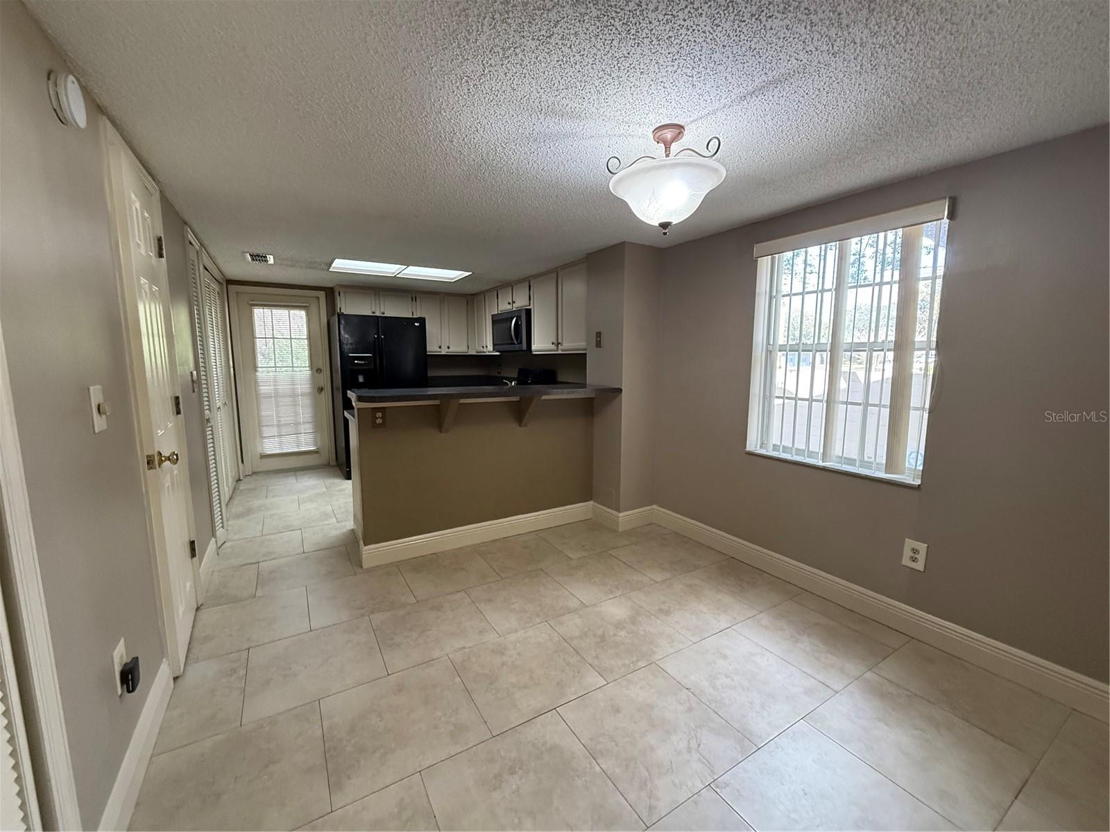 2201 FLETCHERS POINT CIR, TAMPA, FL, 33613