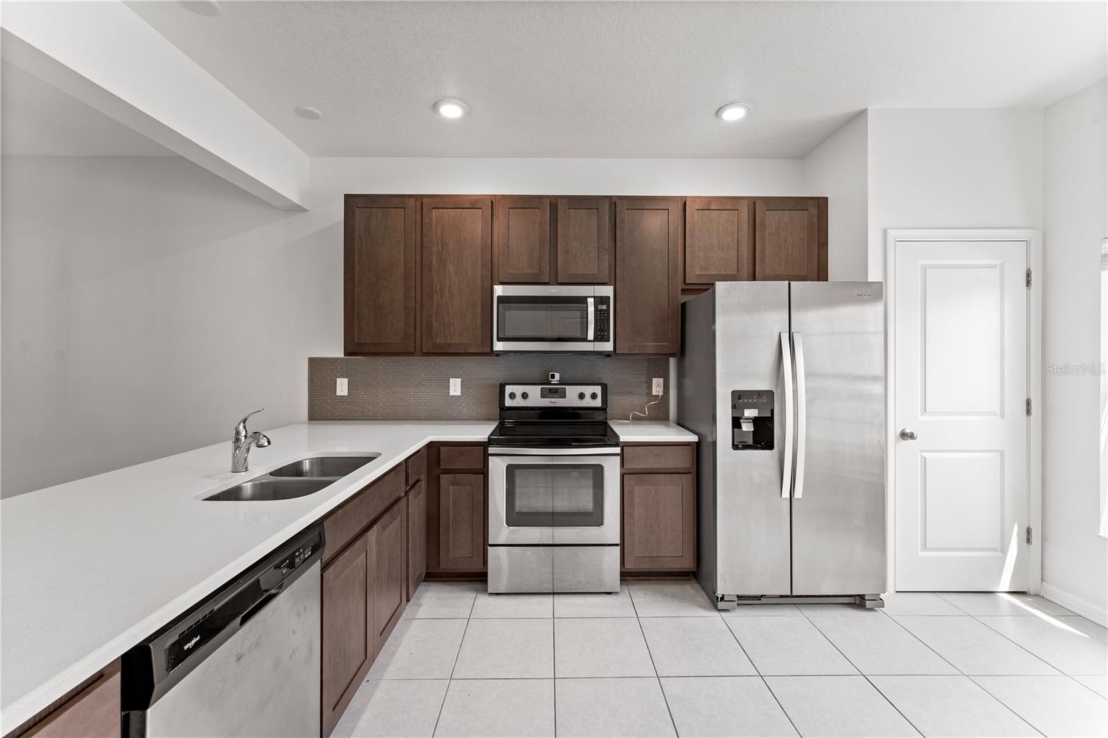1139 SLEEPY OAK DR, WESLEY CHAPEL, FL, 33543