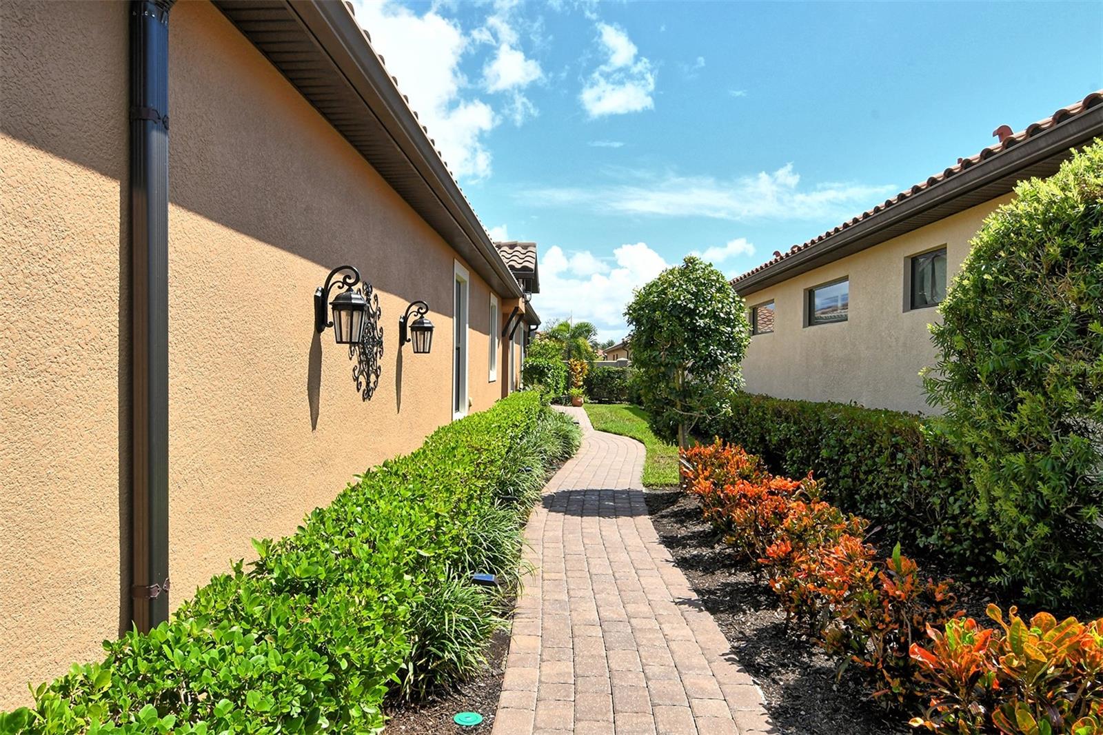 8744 BELLUSSI DR, SARASOTA, FL, 34238