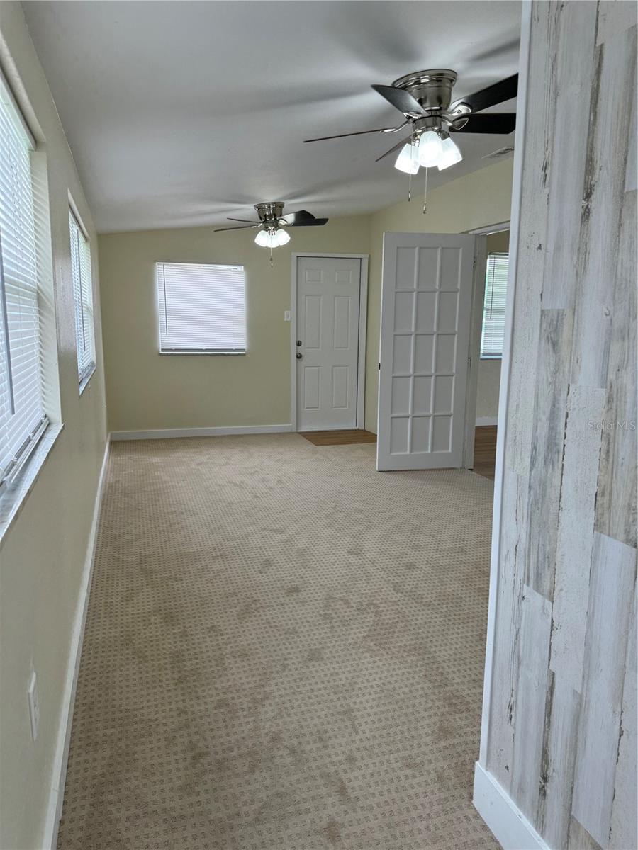 21282 GLADIS AVE, PORT CHARLOTTE, FL, 33952