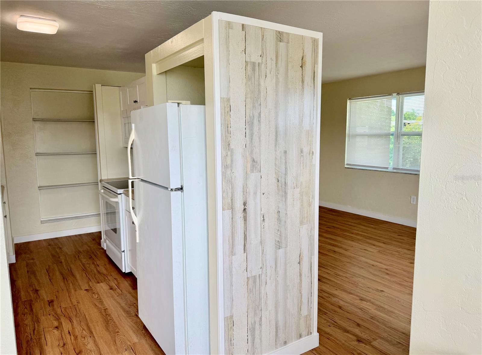 21282 GLADIS AVE, PORT CHARLOTTE, FL, 33952