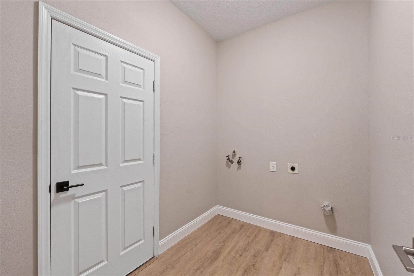 18645 SEAVIEW ST, ORLANDO, FL, 32833