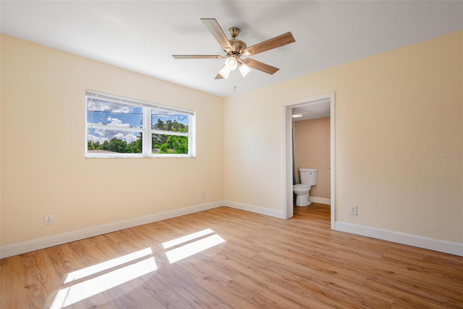 109 BARRE DR NW, PORT CHARLOTTE, FL, 33952