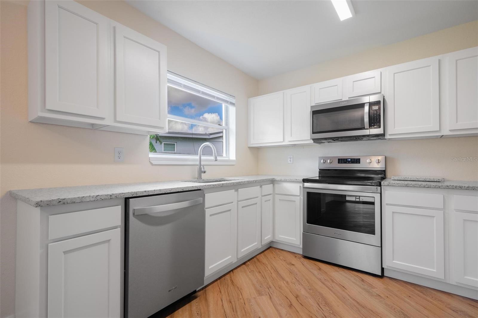 109 BARRE DR NW, PORT CHARLOTTE, FL, 33952