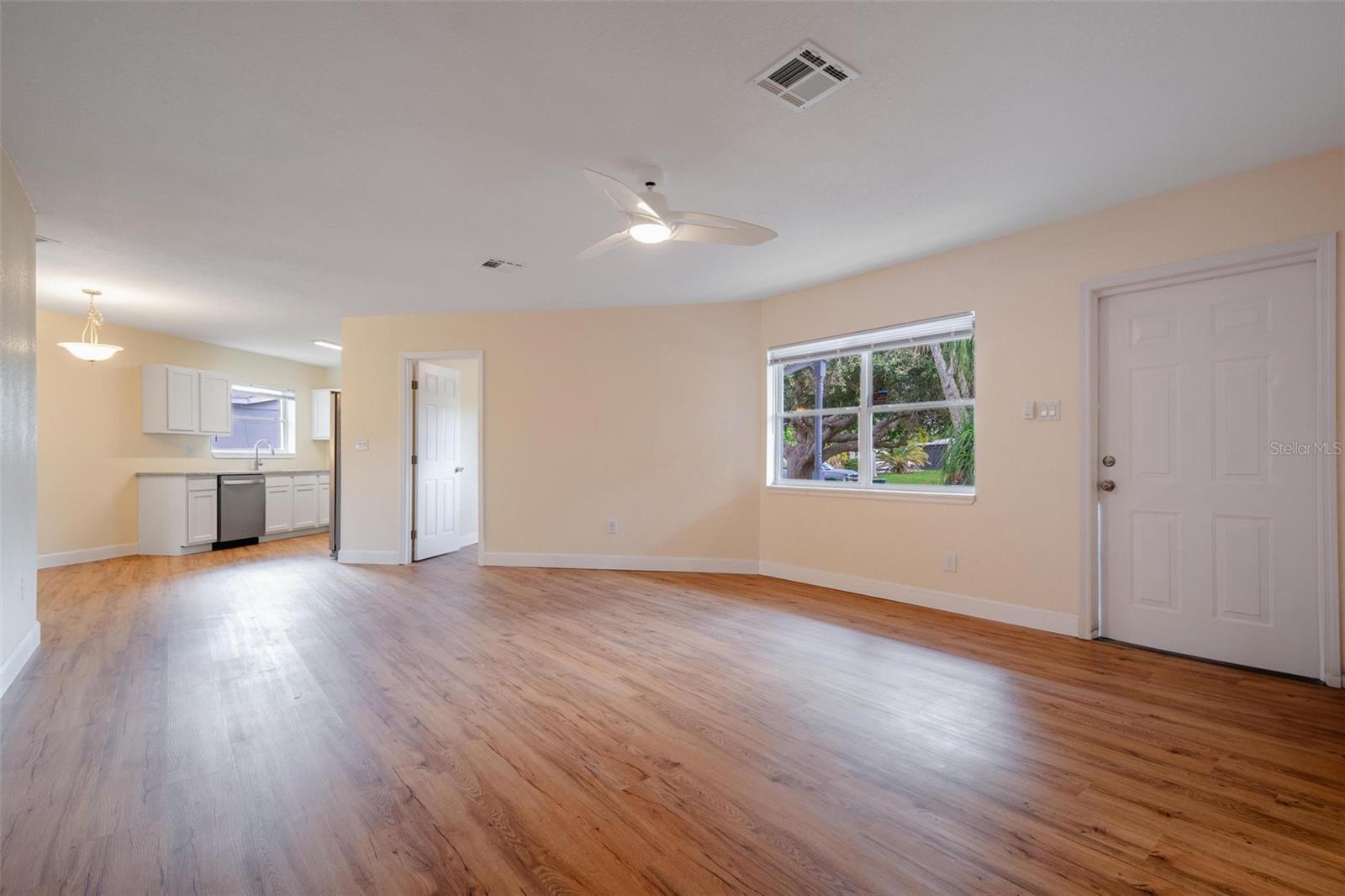 109 BARRE DR NW, PORT CHARLOTTE, FL, 33952