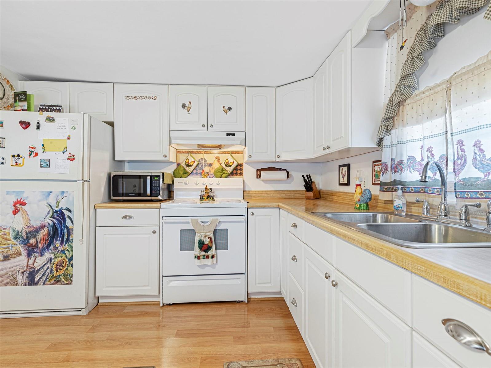 9140 & 9130 PEONY ST, NEW PORT RICHEY, FL, 34654