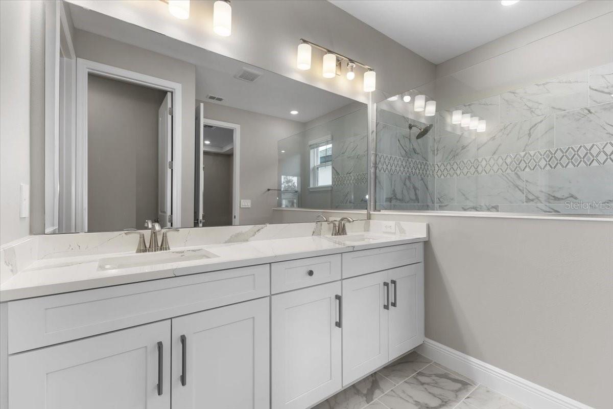 2141 DIVOT DRIVE DR, DAYTONA BEACH, FL, 32124