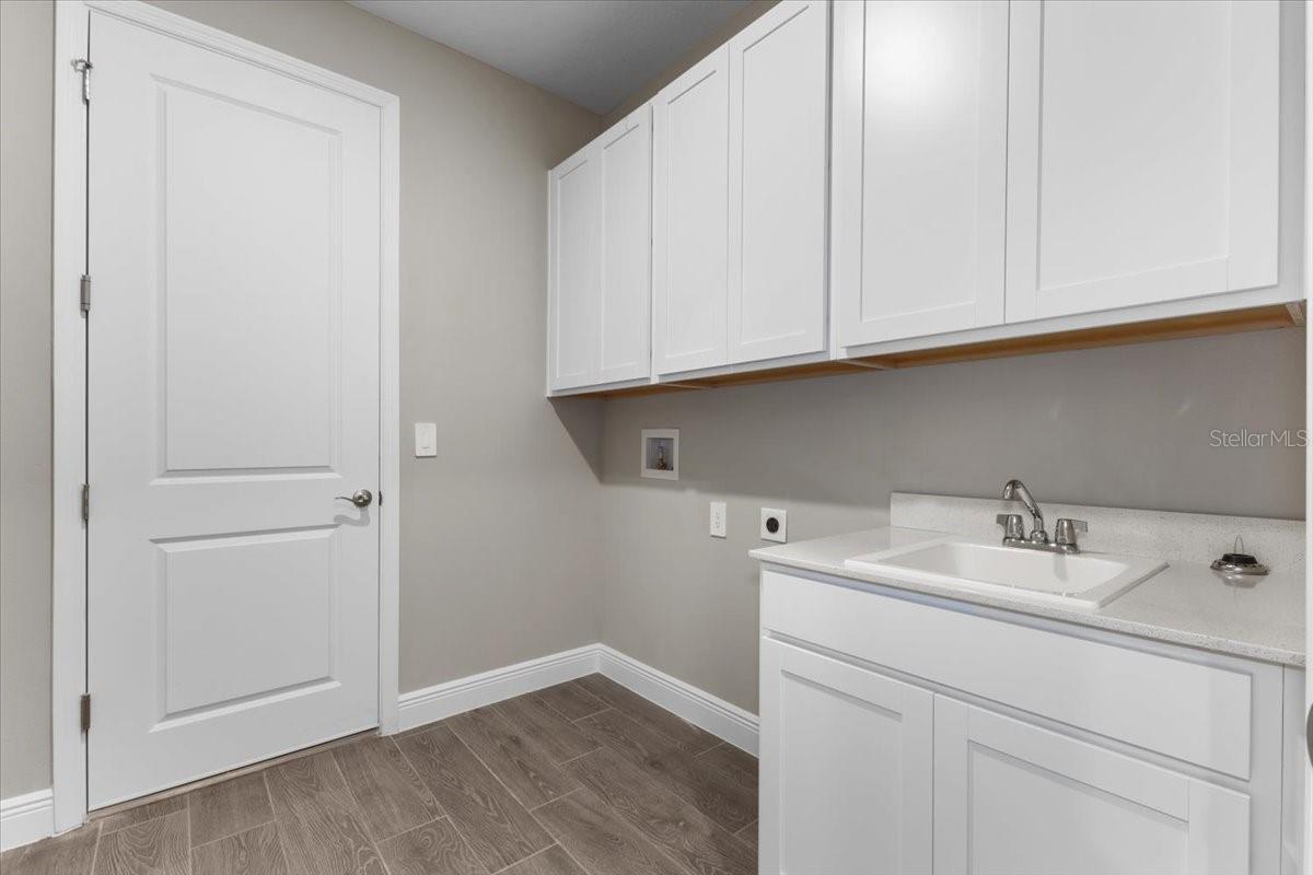 2141 DIVOT DRIVE DR, DAYTONA BEACH, FL, 32124