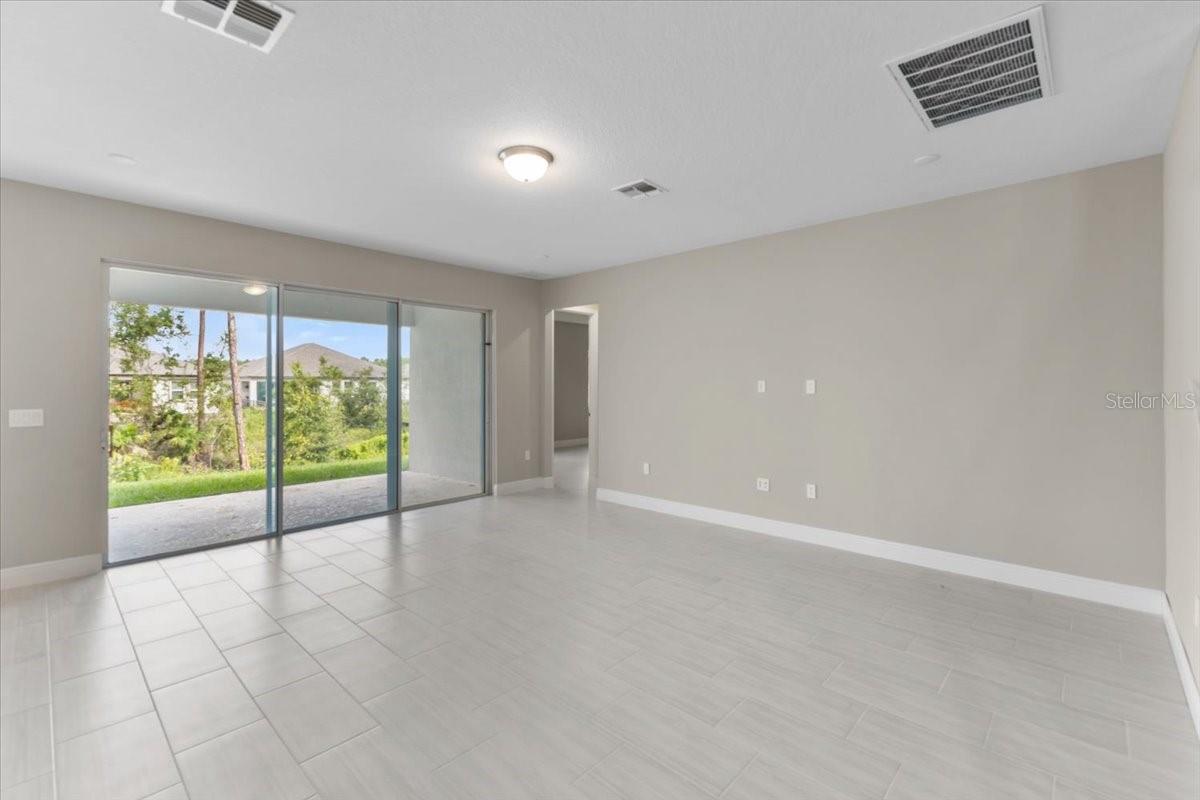 2153 DIVOT DR, DAYTONA BEACH, FL, 32124