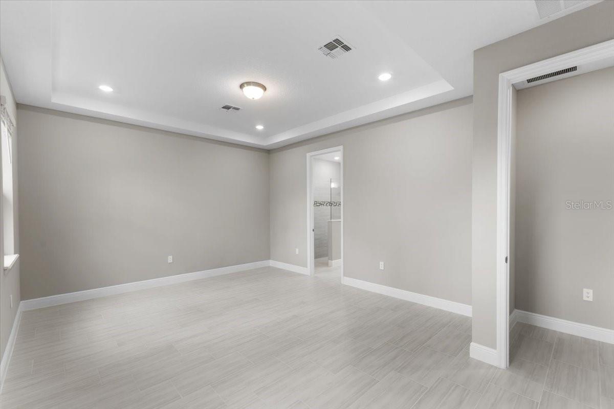 2153 DIVOT DR, DAYTONA BEACH, FL, 32124