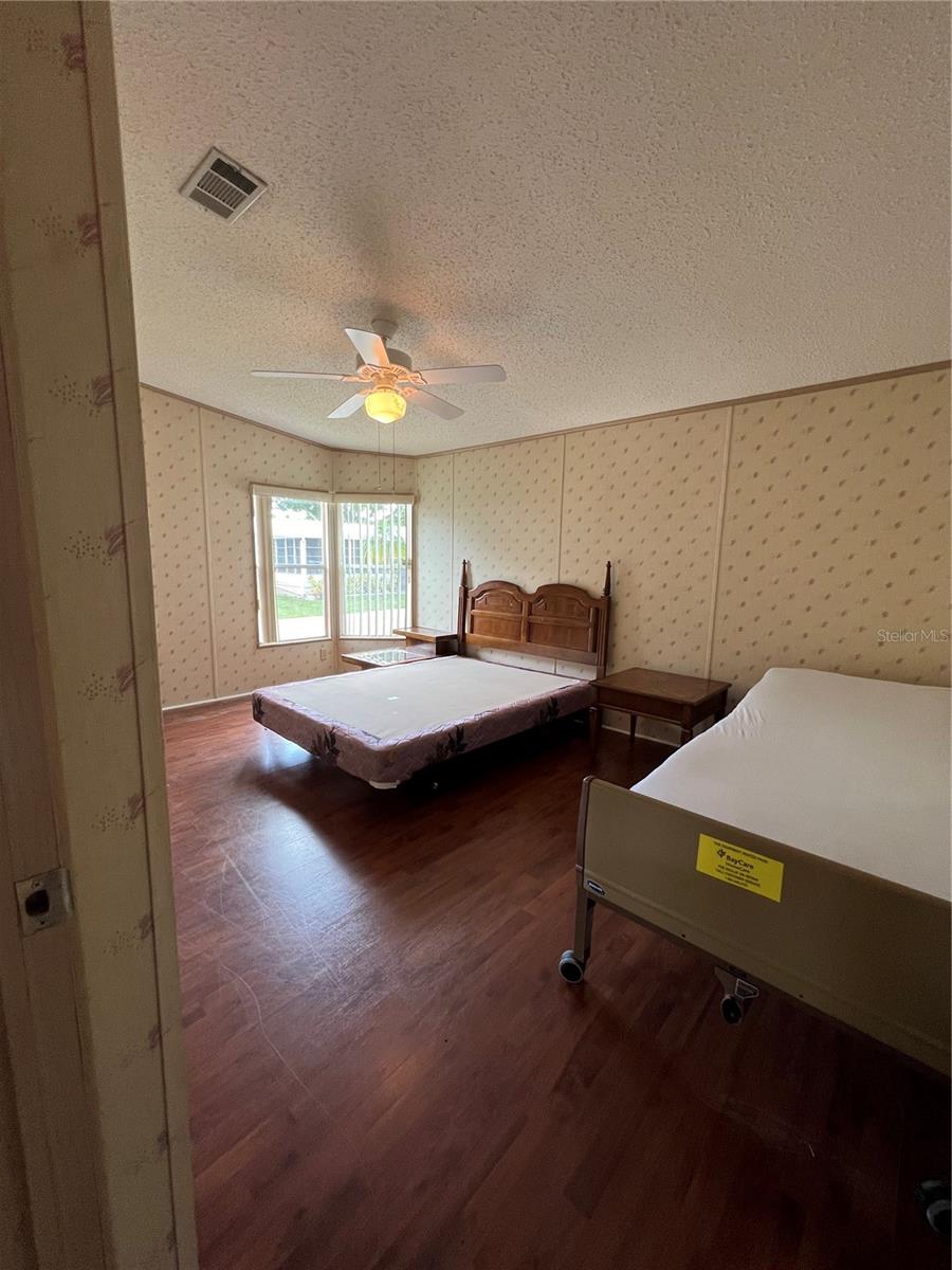 1001 STARKEY RD #355, LARGO, FL, 33771