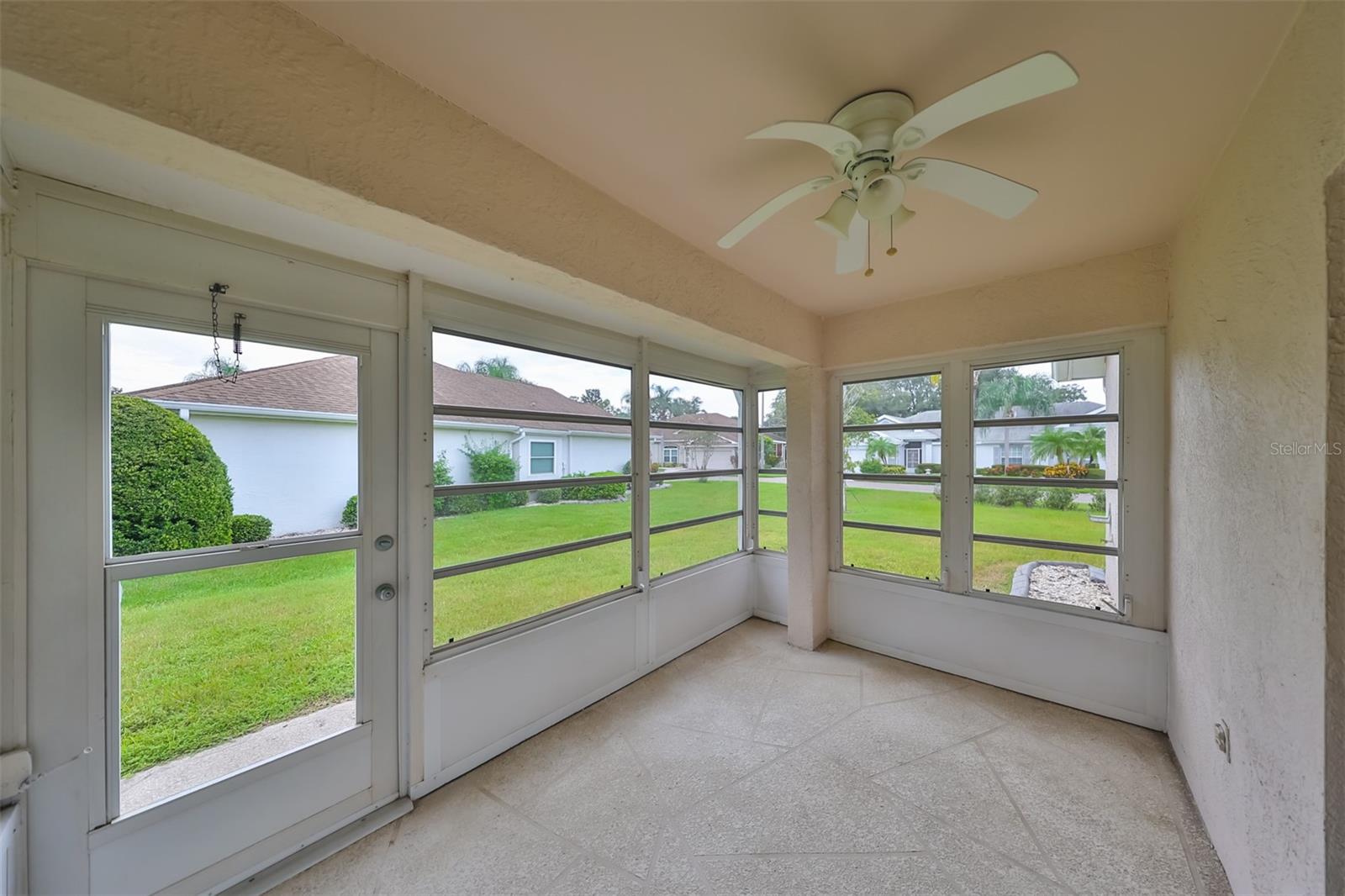 2332 OLIVE BRANCH DR, SUN CITY CENTER, FL, 33573