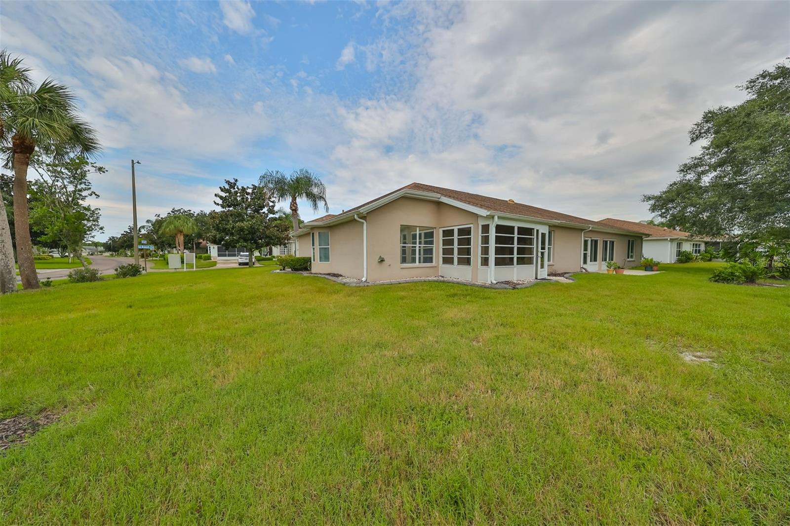 2332 OLIVE BRANCH DR, SUN CITY CENTER, FL, 33573