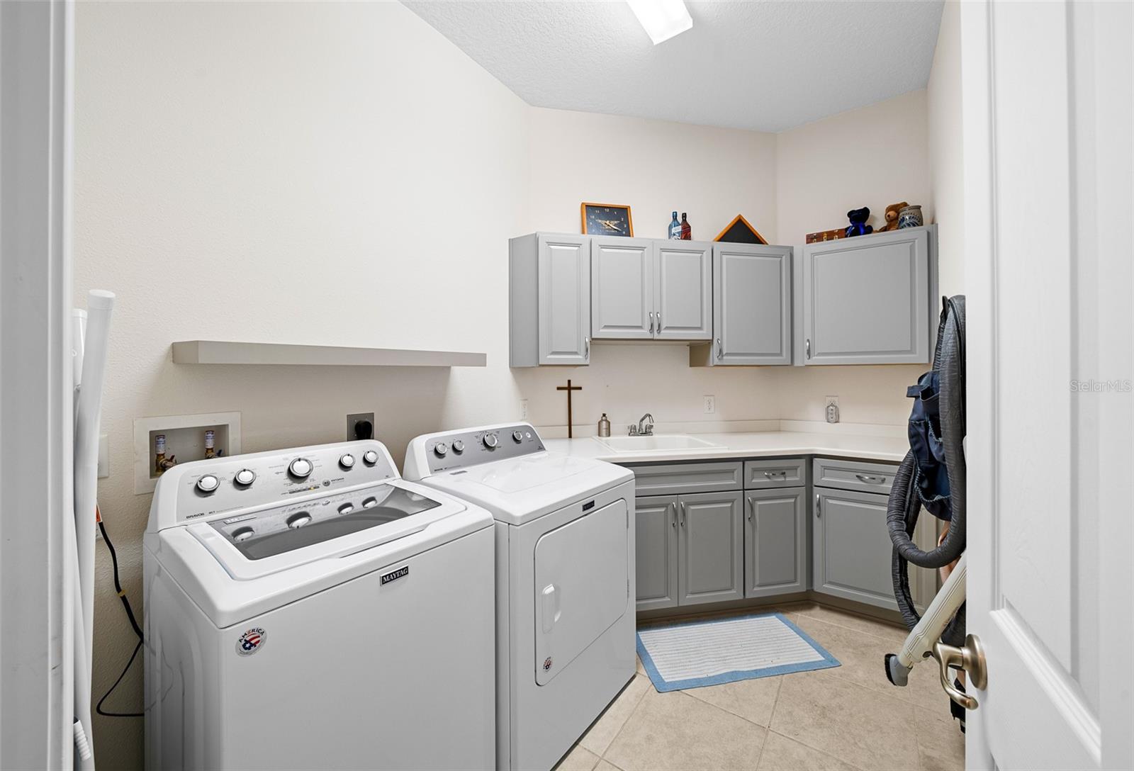 1041 N HUNT CLUB DR, HERNANDO, FL, 34442