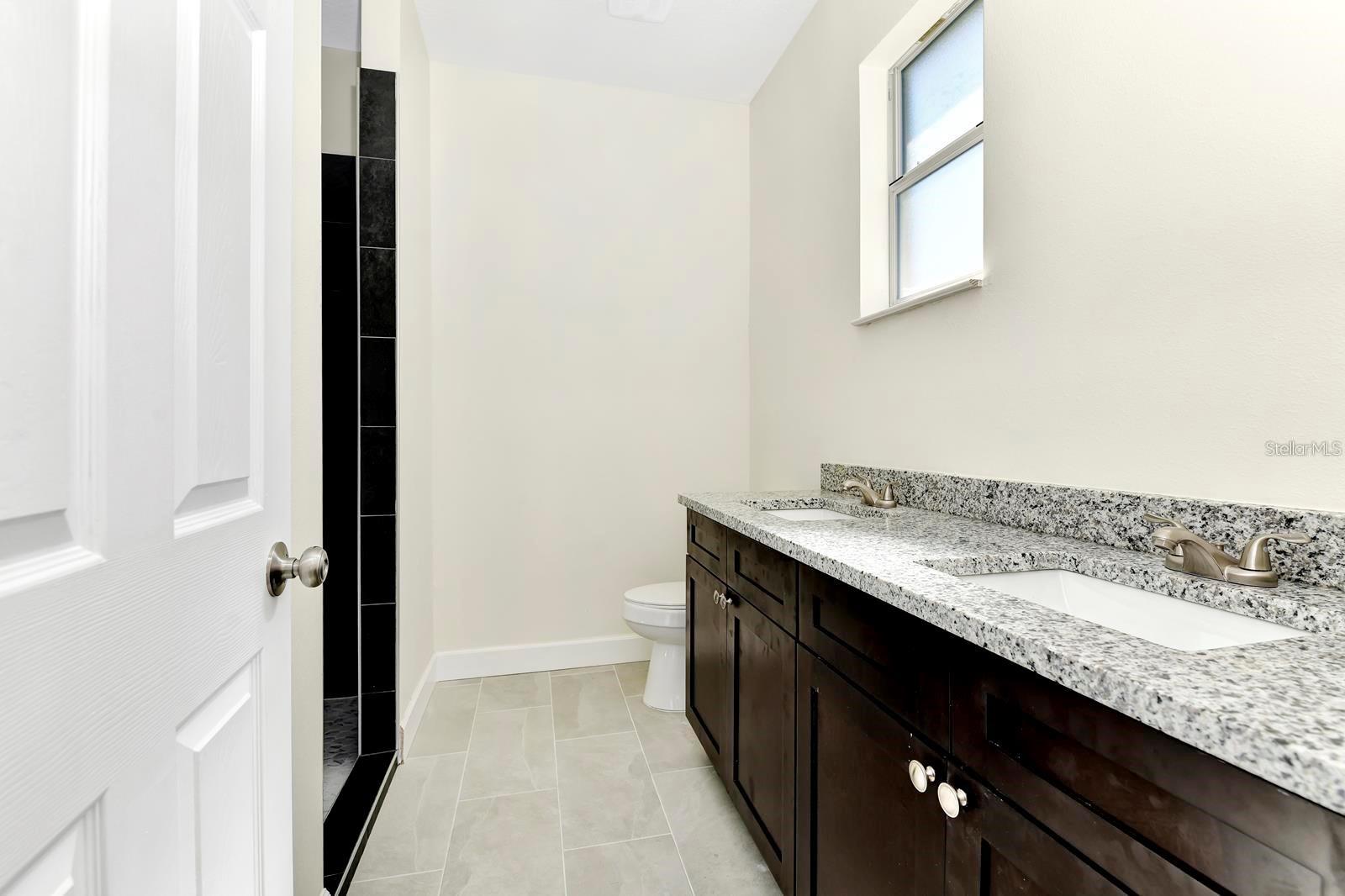 285 N KENTUCKY AVE, UMATILLA, FL, 32784