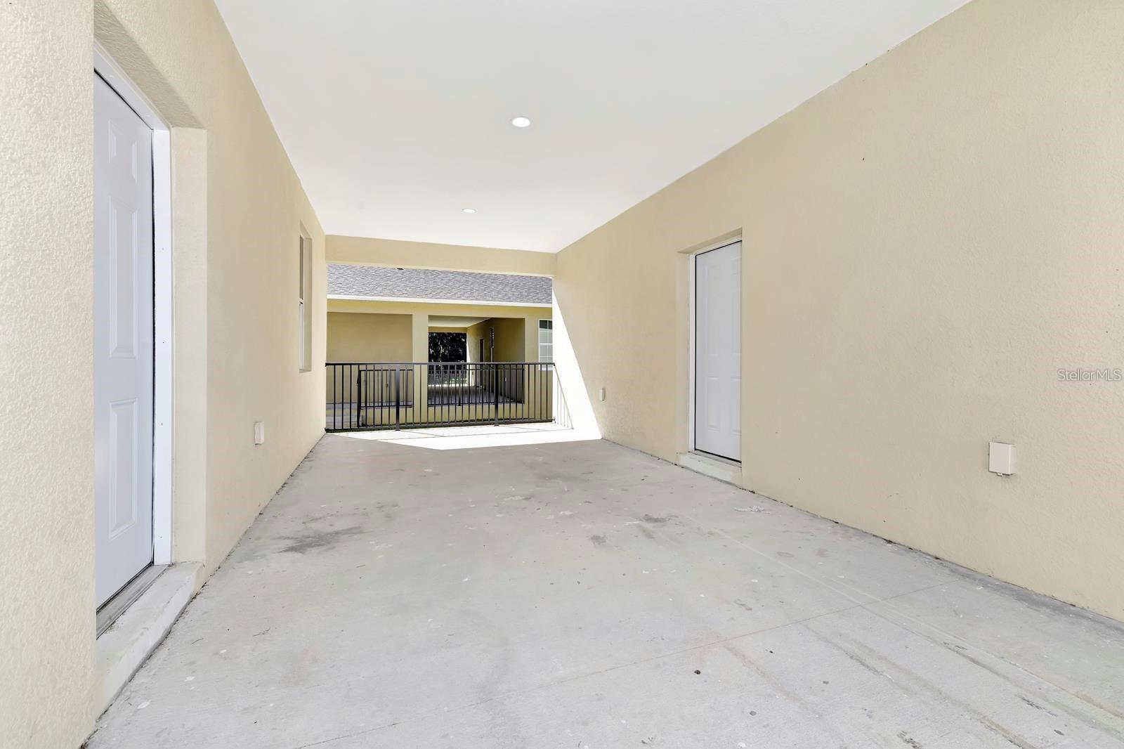 285 N KENTUCKY AVE, UMATILLA, FL, 32784