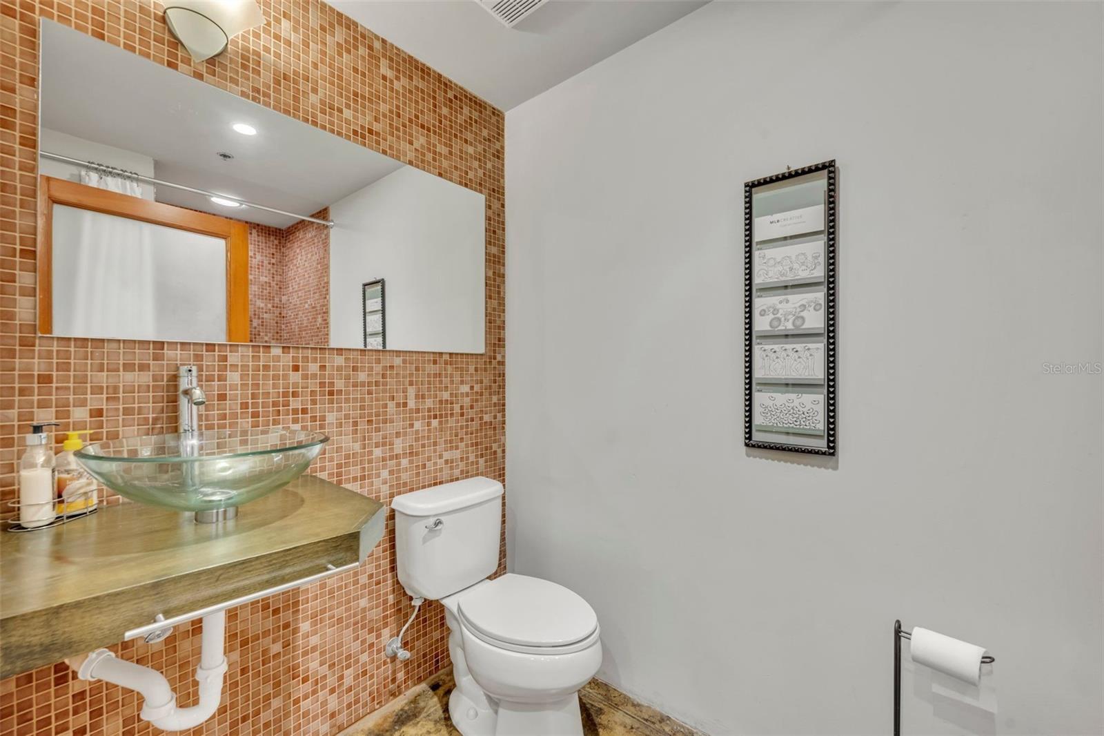 62 W COLONIAL DR #303, ORLANDO, FL, 32801