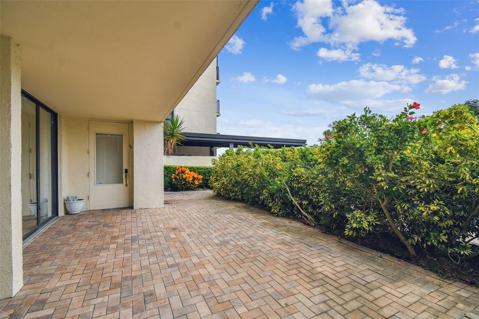 100 OAKMONT LN #106, BELLEAIR, FL, 33756