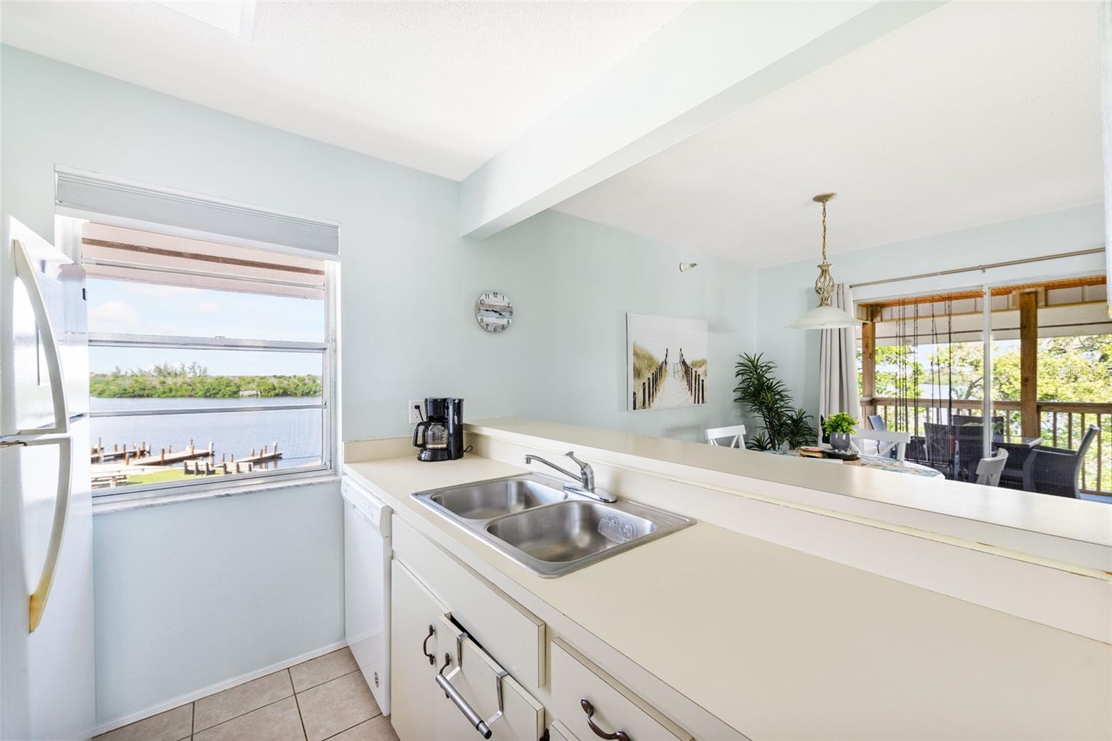 2375 N BEACH RD #3B, ENGLEWOOD, FL, 34223