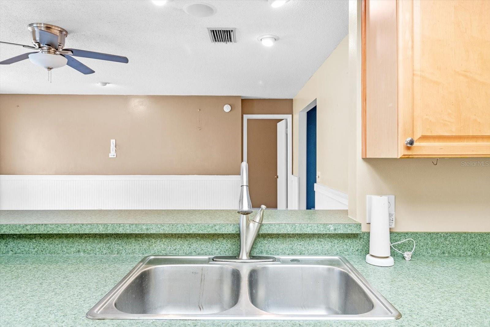 16201 COUNTRY CROSSING DR, TAMPA, FL, 33624
