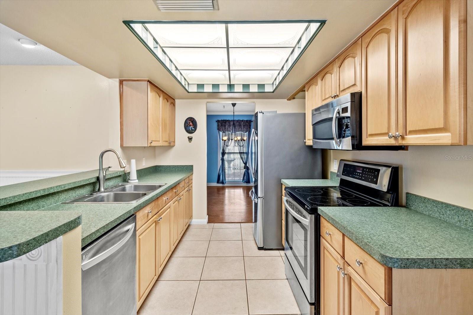 16201 COUNTRY CROSSING DR, TAMPA, FL, 33624
