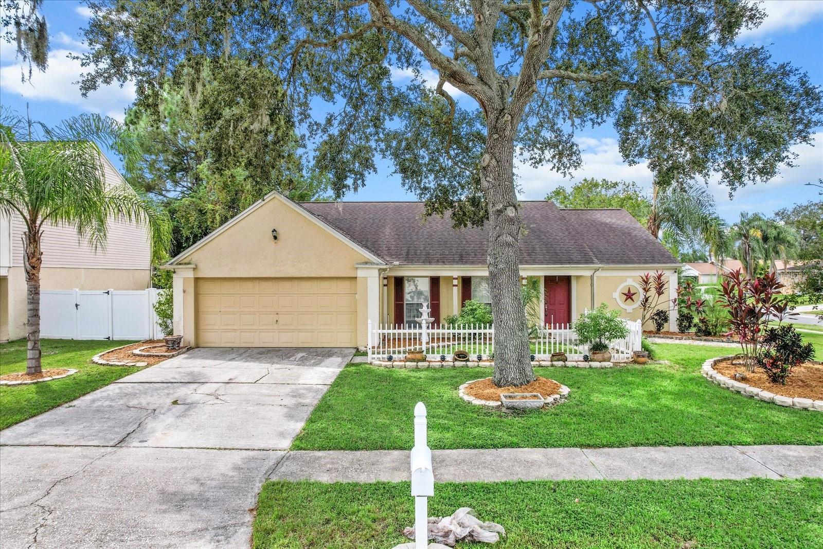 16201 COUNTRY CROSSING DR, TAMPA, FL, 33624