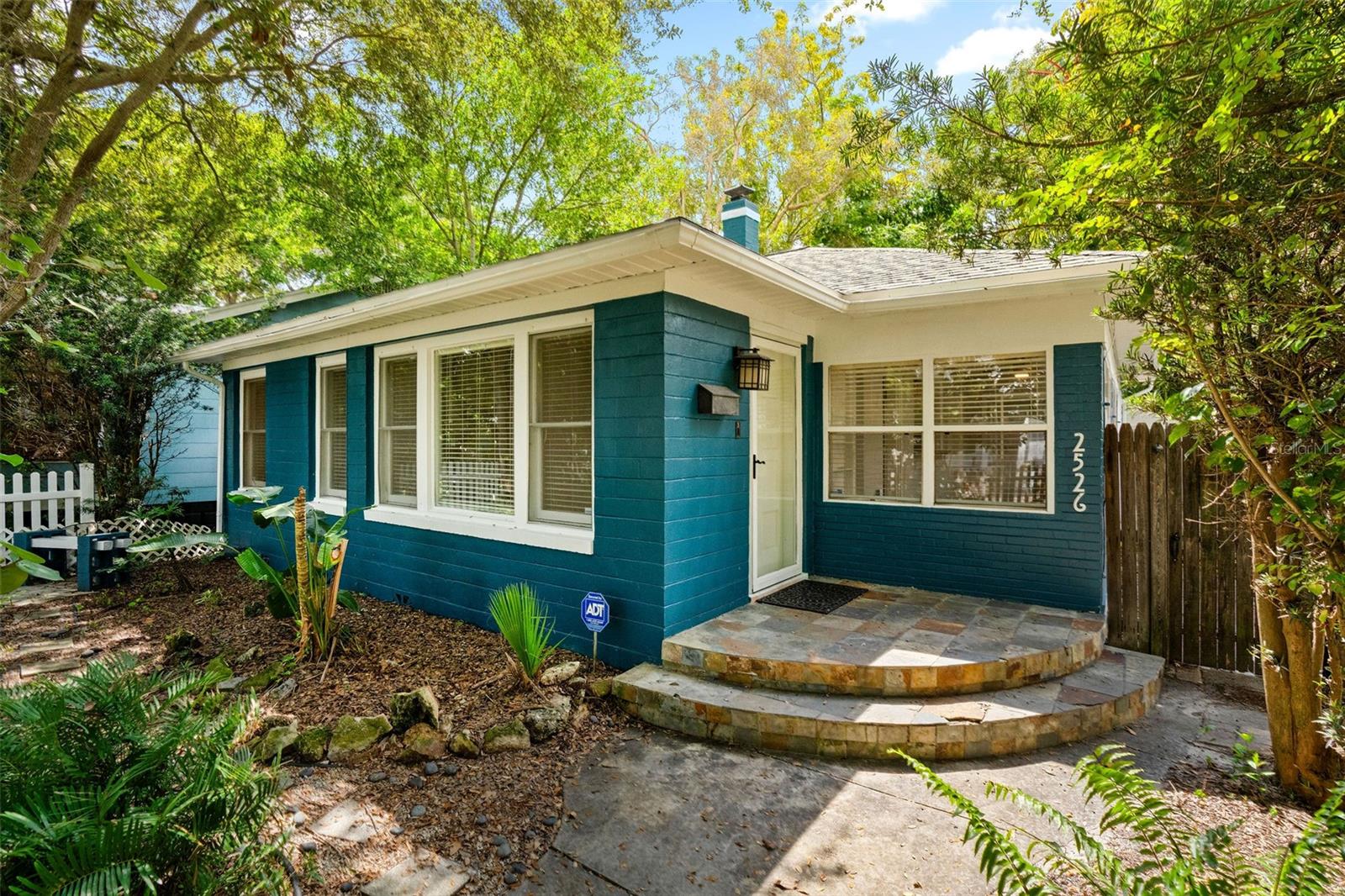 2526 DARTMOUTH AVE N, ST PETERSBURG, FL, 33713