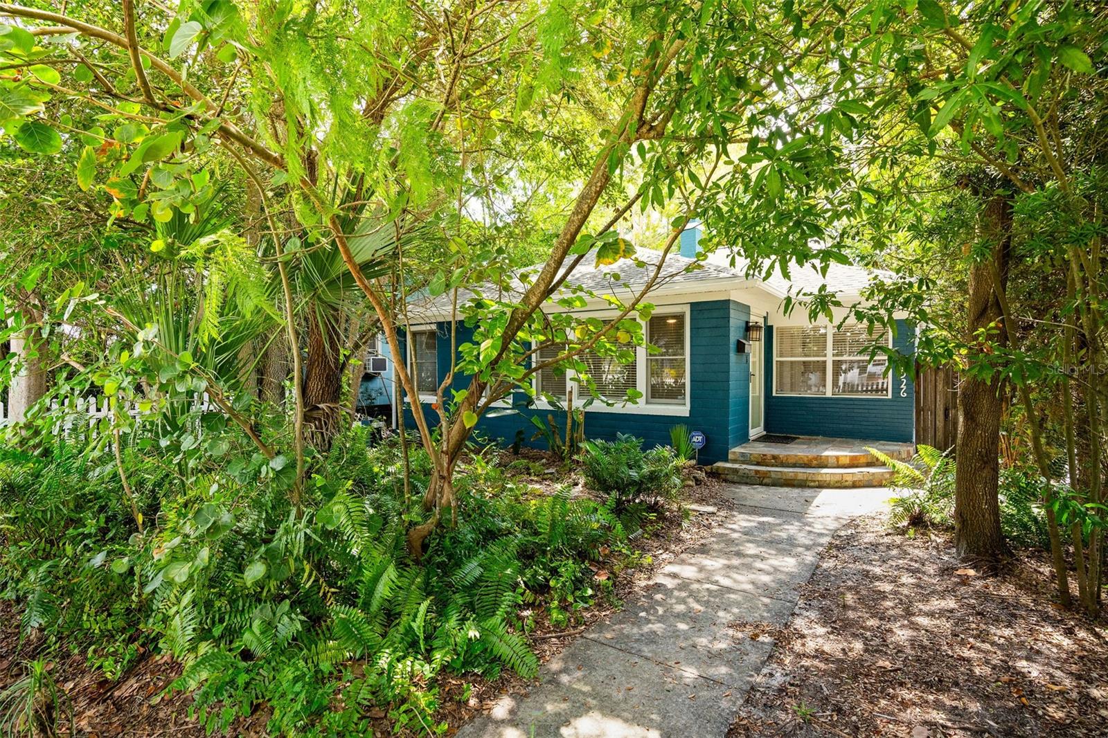 2526 DARTMOUTH AVE N, ST PETERSBURG, FL, 33713