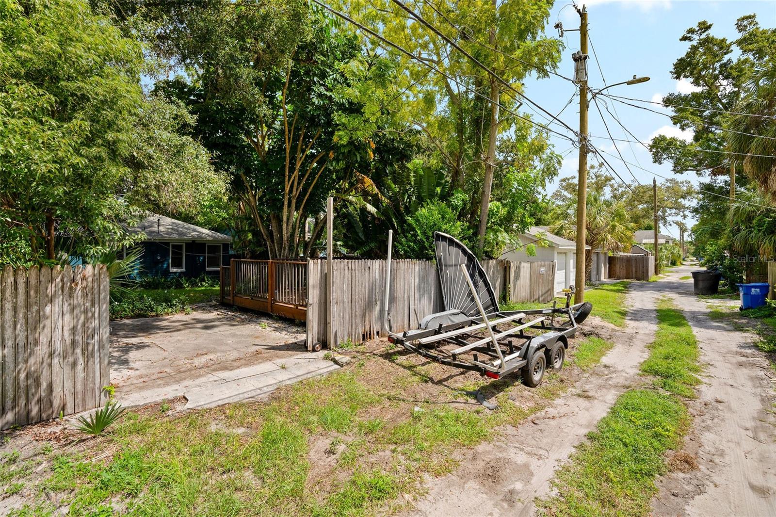 2526 DARTMOUTH AVE N, ST PETERSBURG, FL, 33713