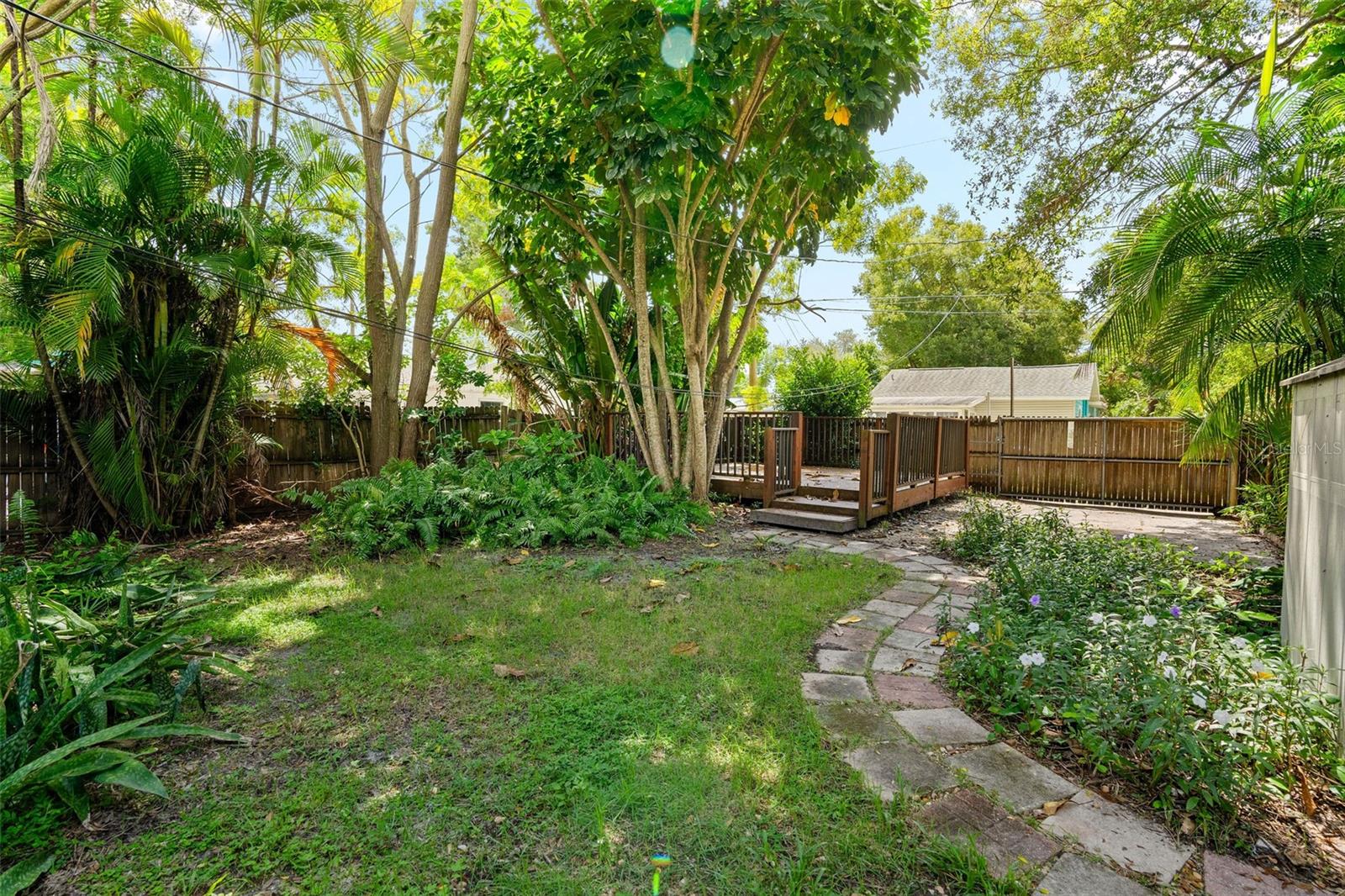 2526 DARTMOUTH AVE N, ST PETERSBURG, FL, 33713