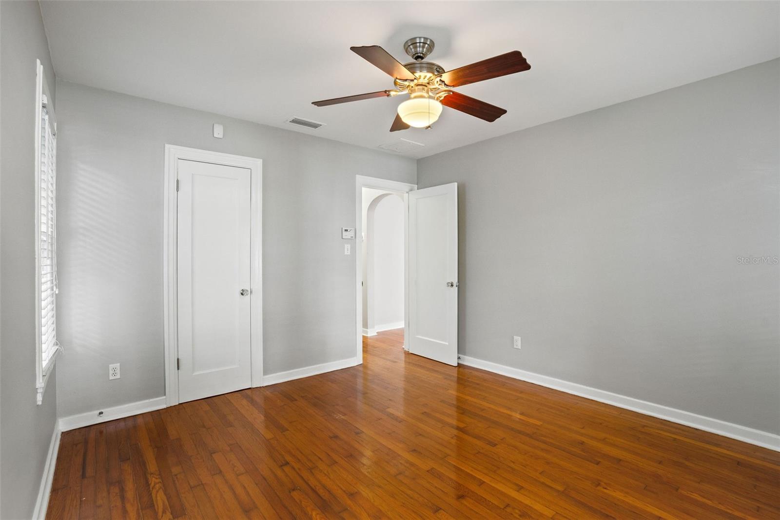 2526 DARTMOUTH AVE N, ST PETERSBURG, FL, 33713