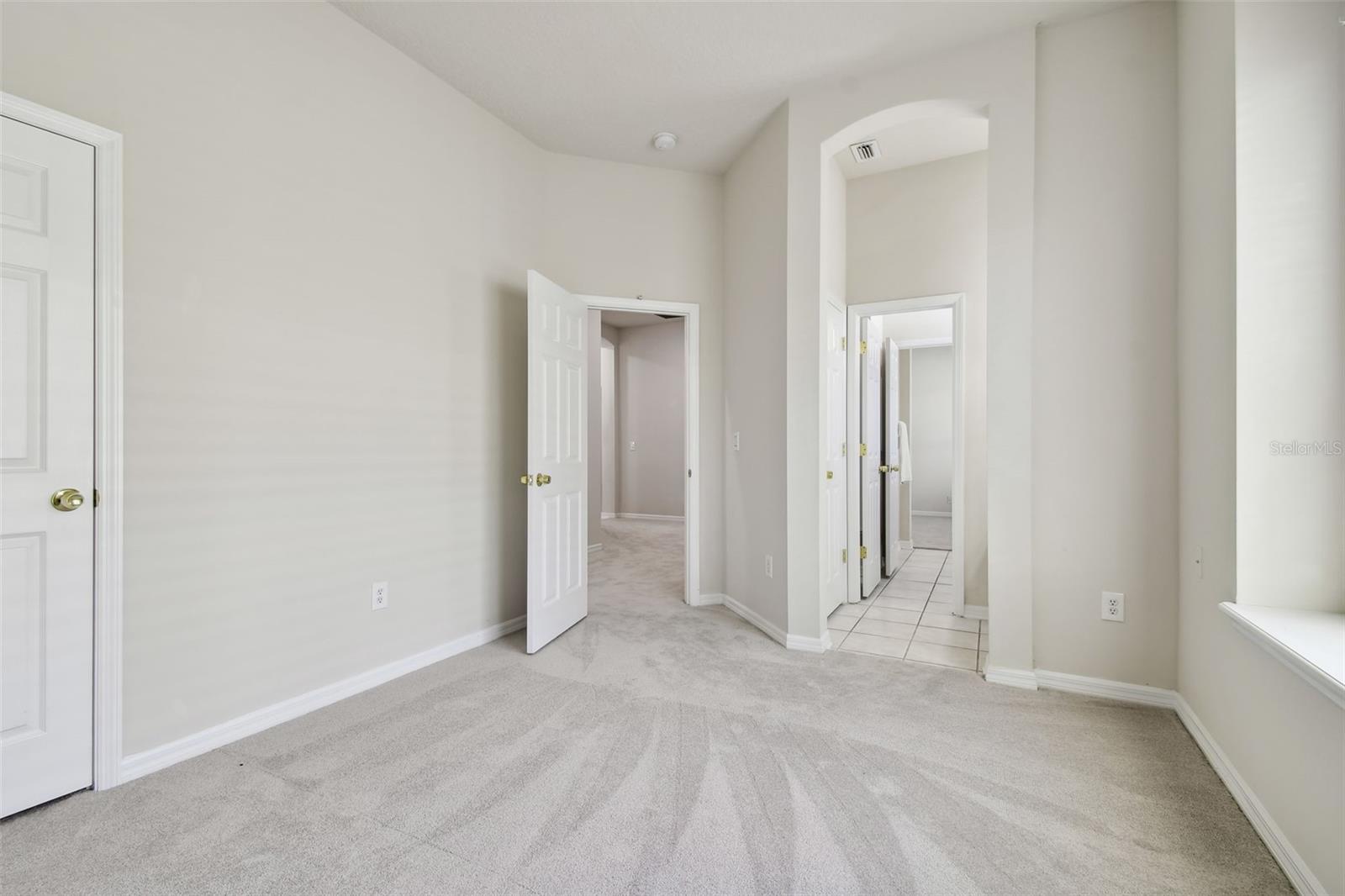 10244 SHADOW BRANCH DR, TAMPA, FL, 33647