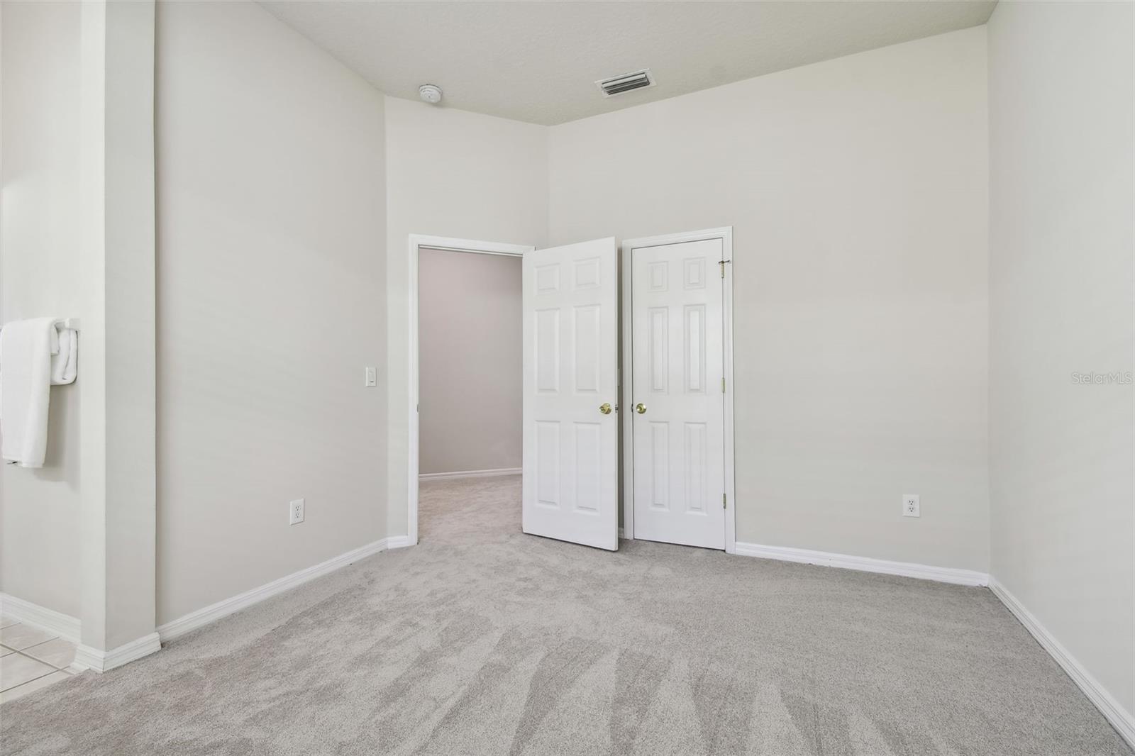 10244 SHADOW BRANCH DR, TAMPA, FL, 33647