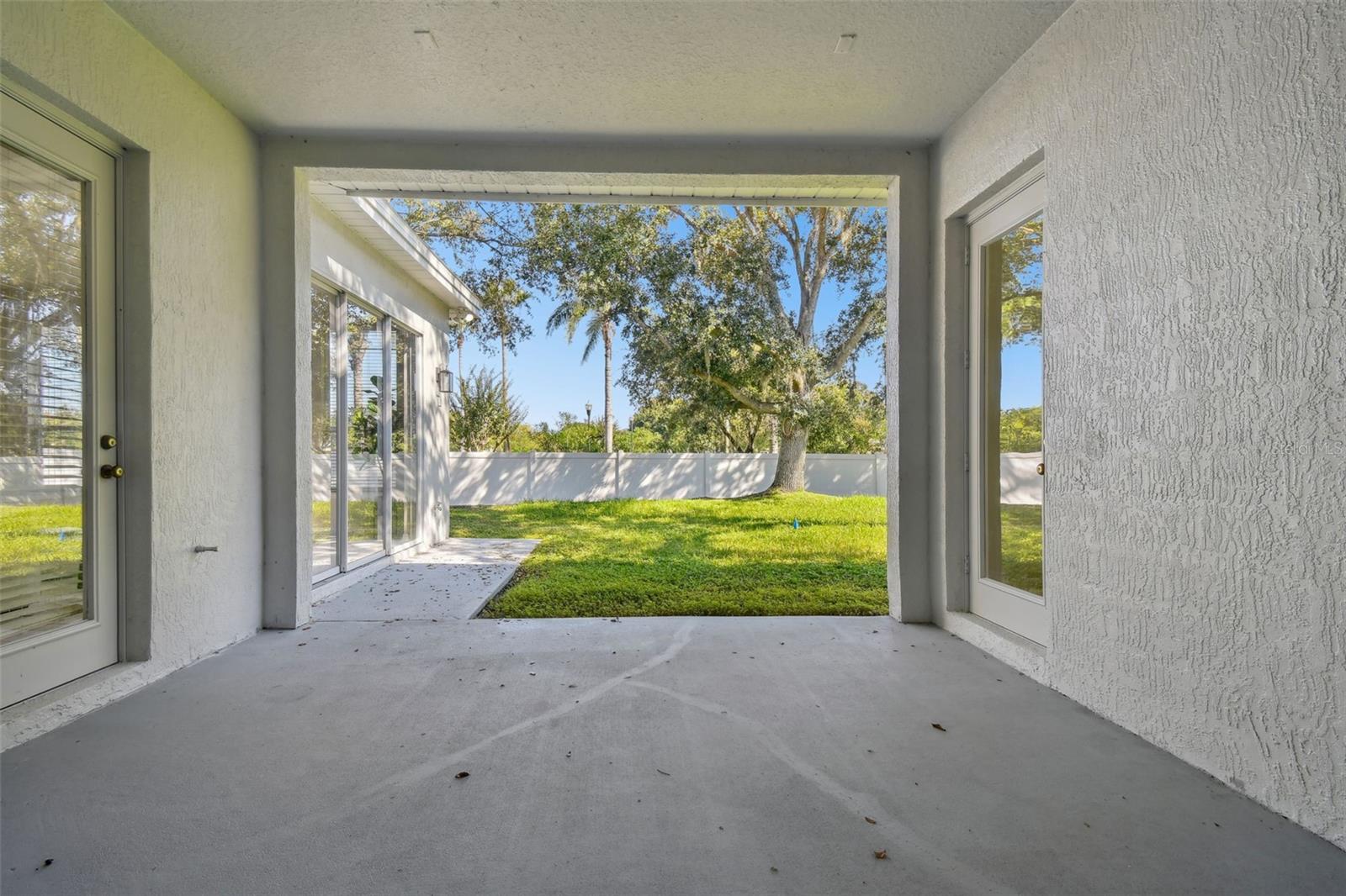 10244 SHADOW BRANCH DR, TAMPA, FL, 33647