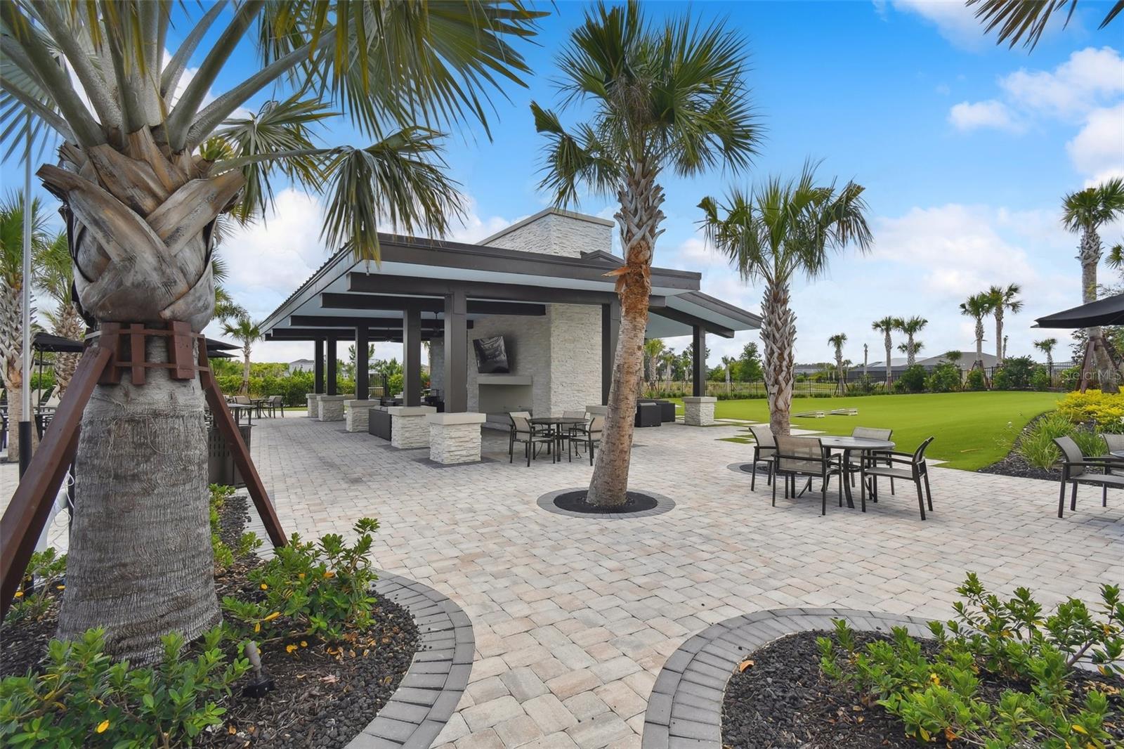 10244 SHADOW BRANCH DR, TAMPA, FL, 33647