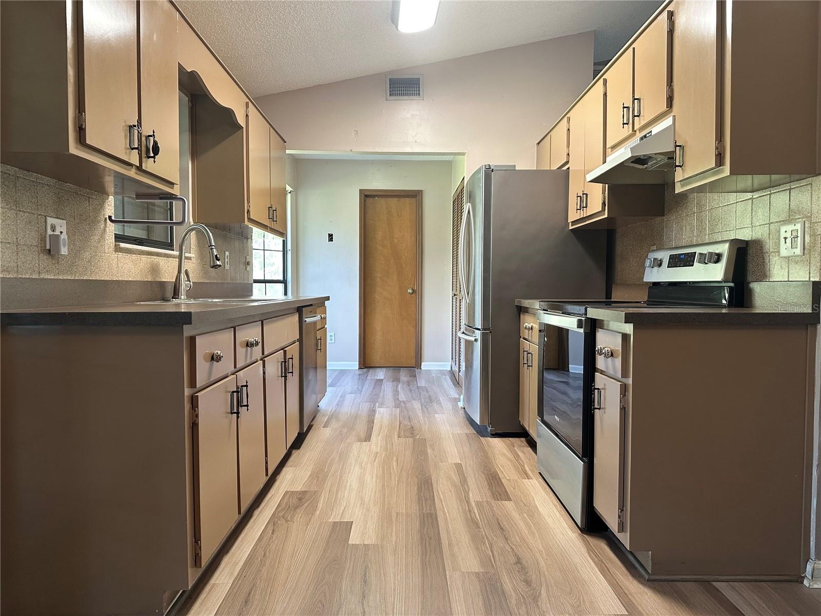 5877 NW 64TH ST, OCALA, FL, 34482