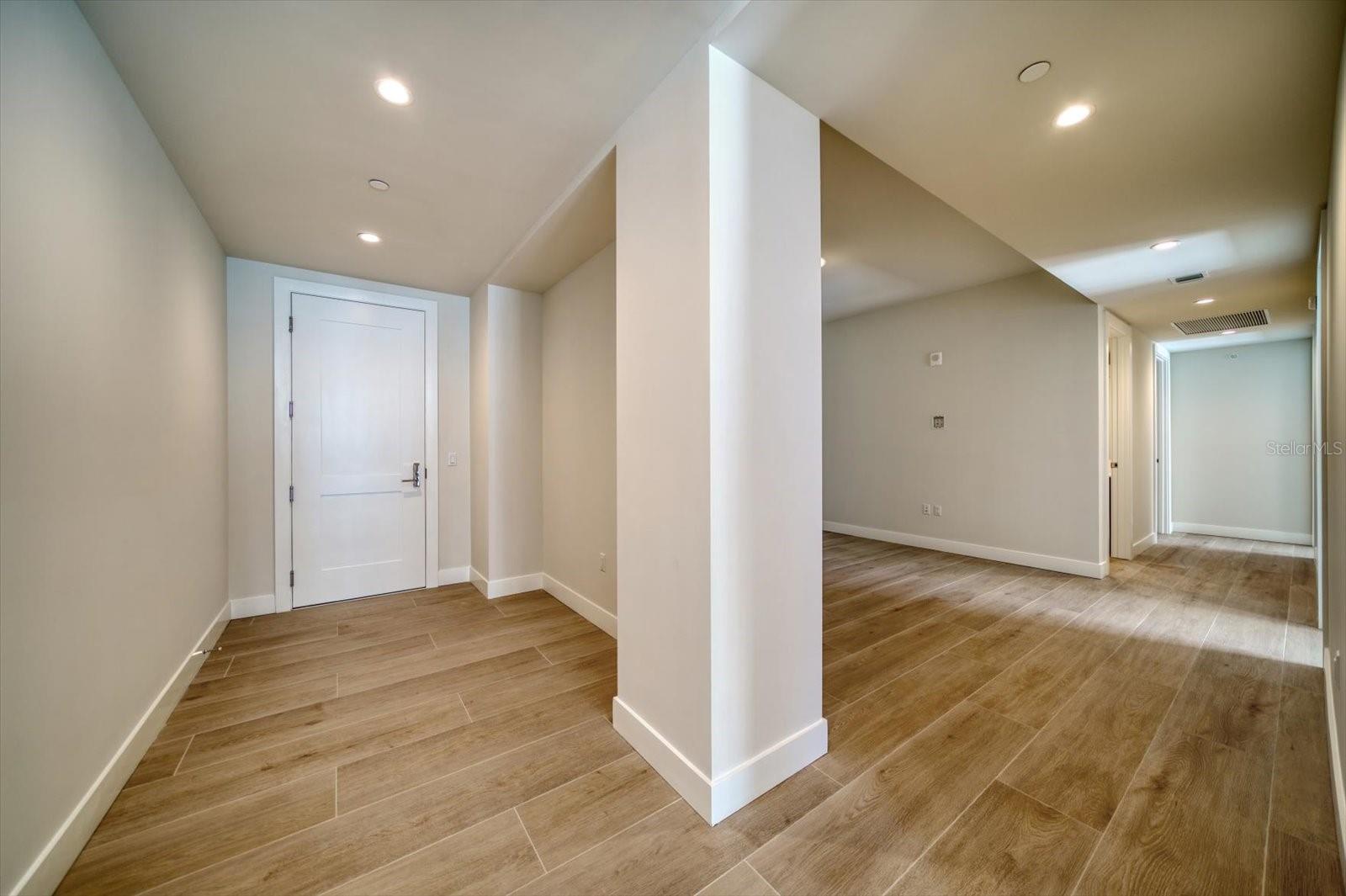 301 1ST ST S #1903, ST PETERSBURG, FL, 33701