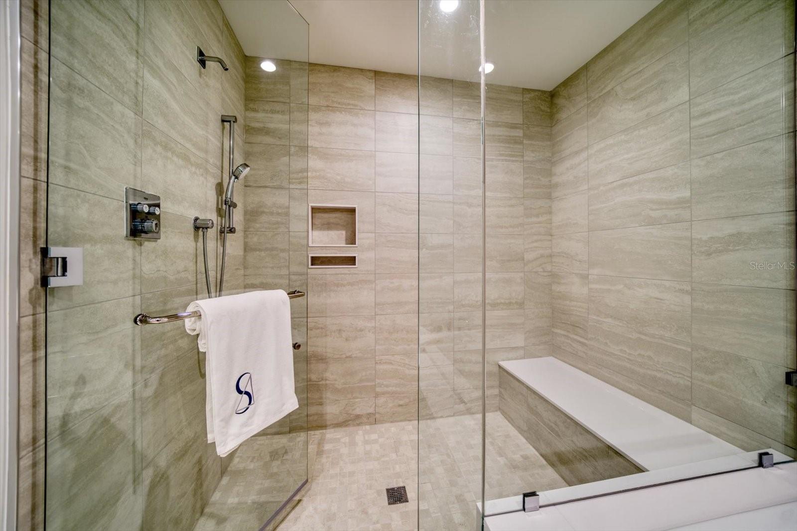 301 1ST ST S #1903, ST PETERSBURG, FL, 33701