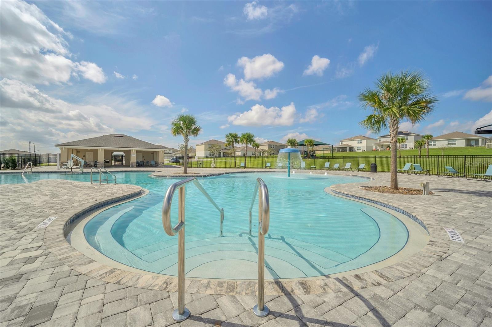 1583 ASPEN AVE, DAVENPORT, FL, 33837