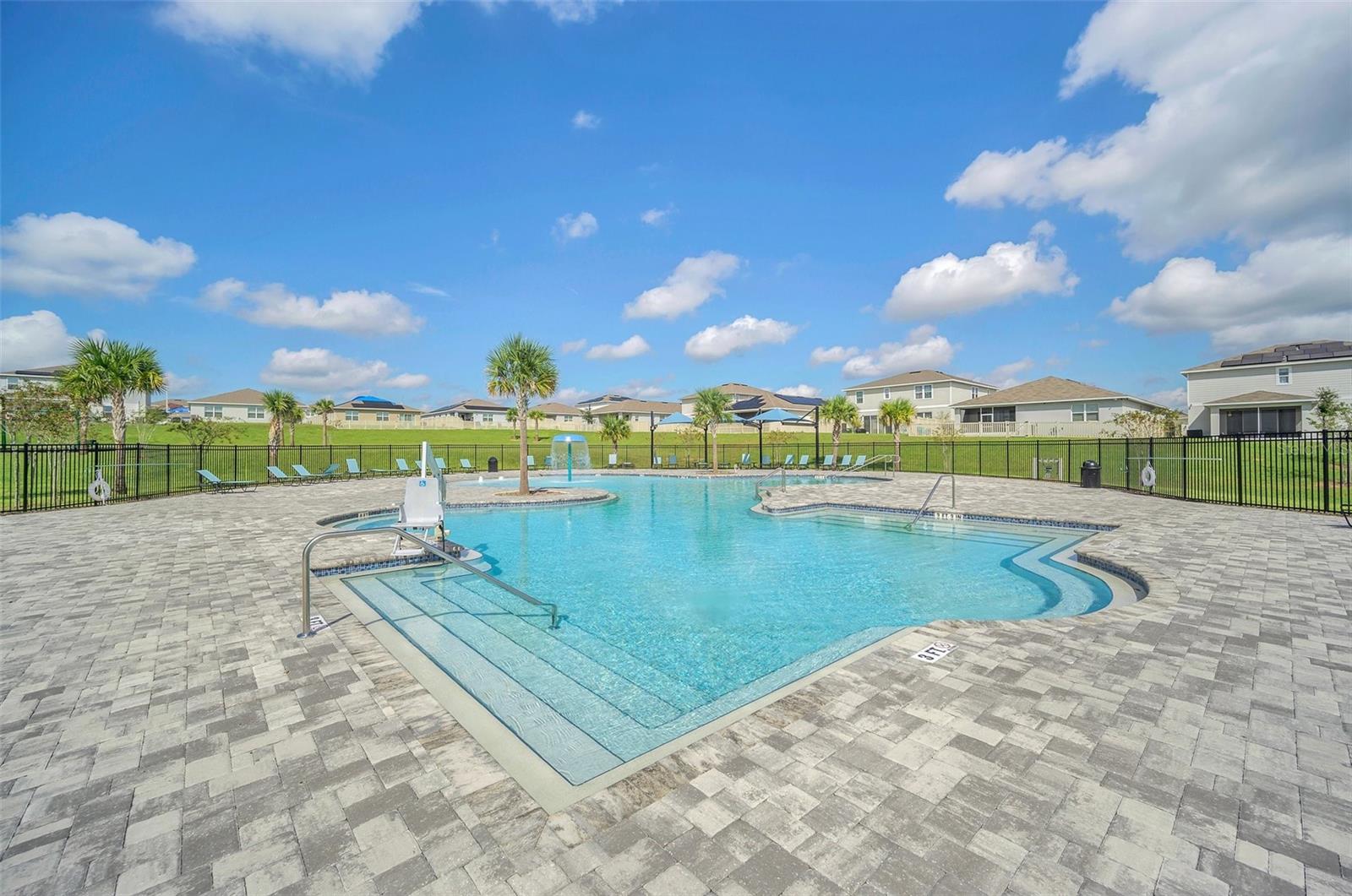 1583 ASPEN AVE, DAVENPORT, FL, 33837