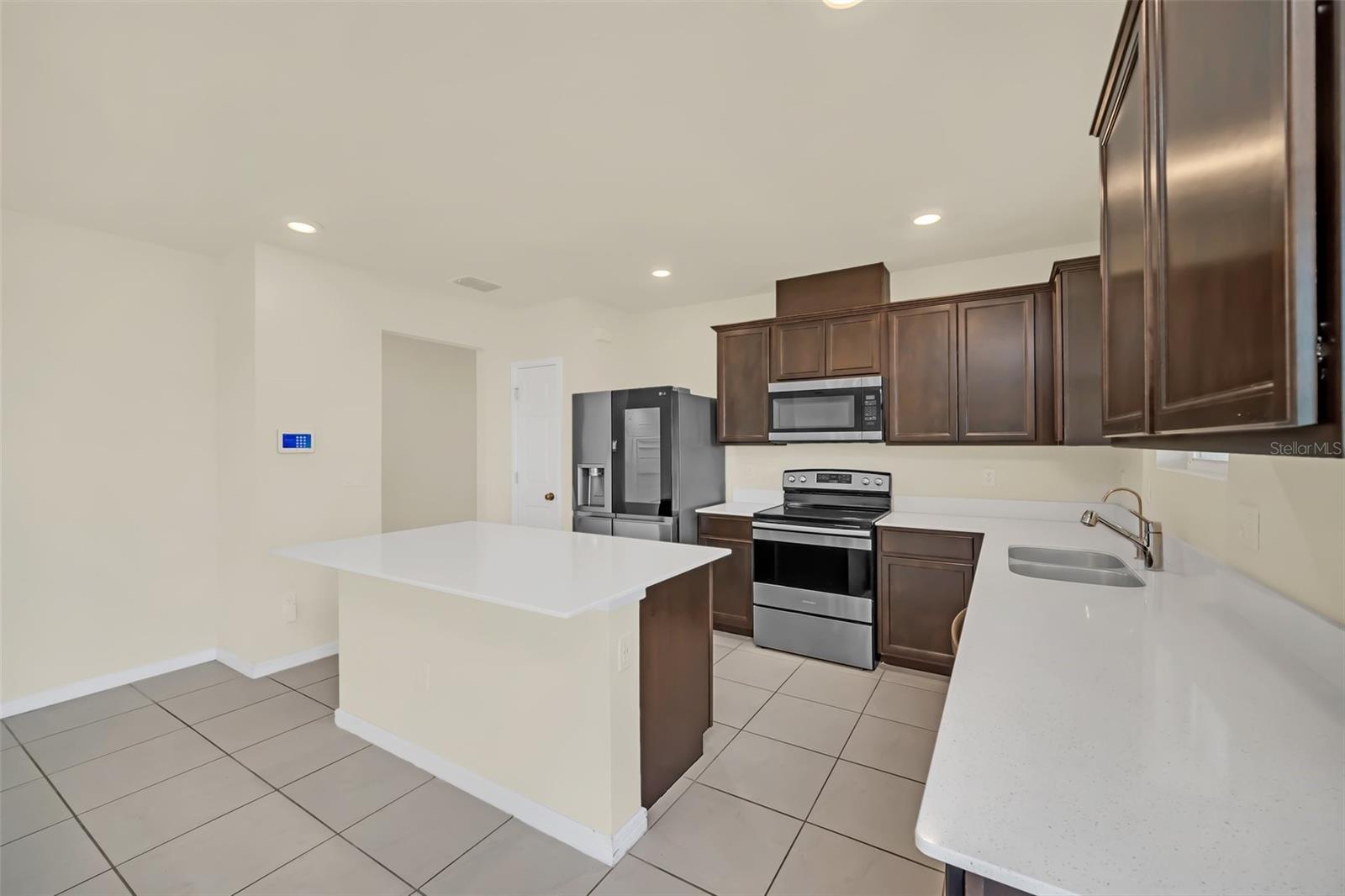 1583 ASPEN AVE, DAVENPORT, FL, 33837