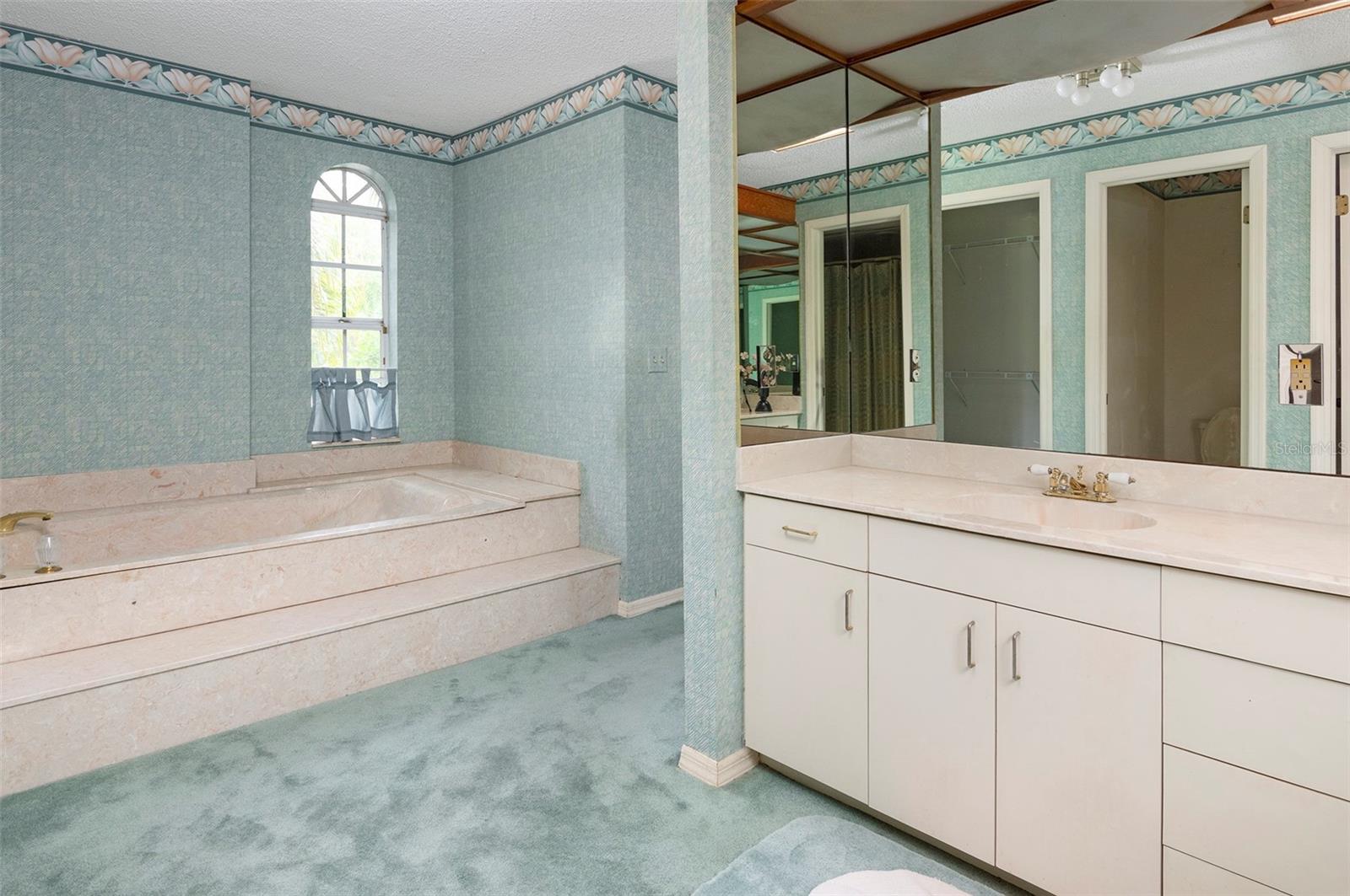 4504 W LAMB AVE, TAMPA, FL, 33629