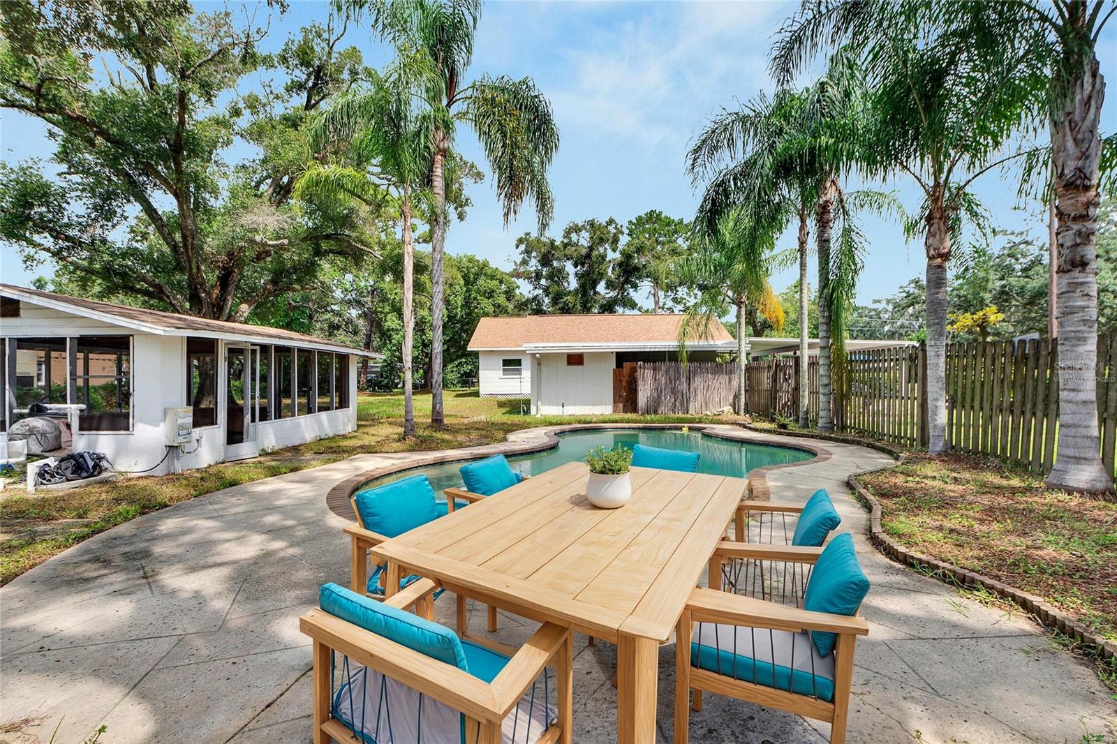 11718 N OLA AVE, TAMPA, FL, 33612