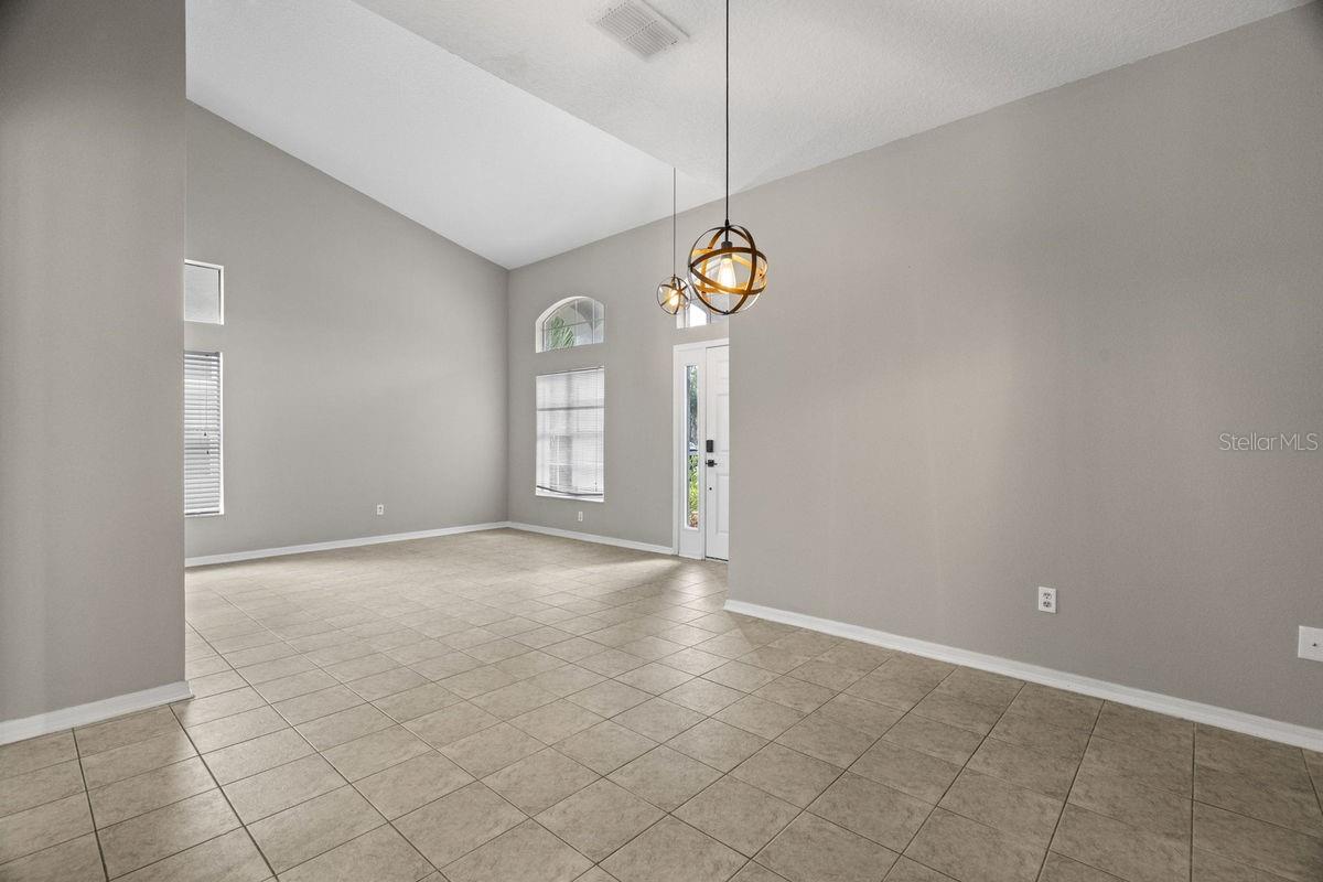 11006 OYSTER BAY CIR, NEW PORT RICHEY, FL, 34654