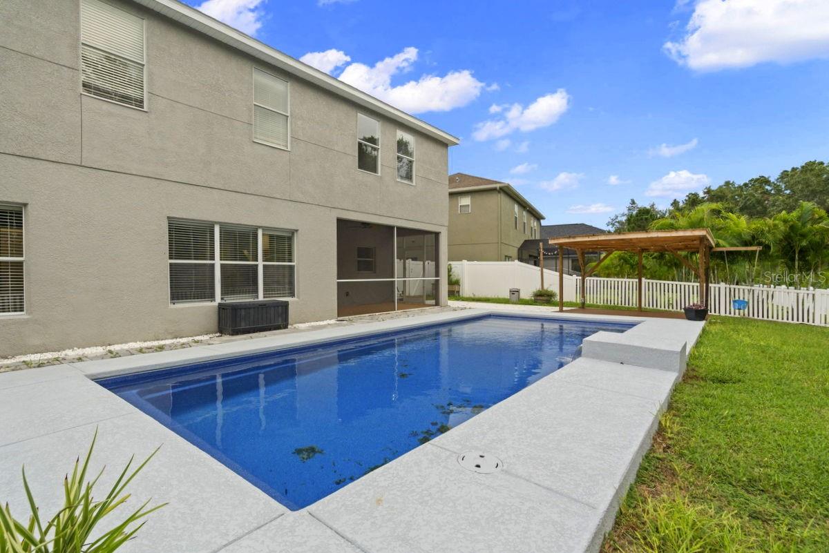 11006 OYSTER BAY CIR, NEW PORT RICHEY, FL, 34654