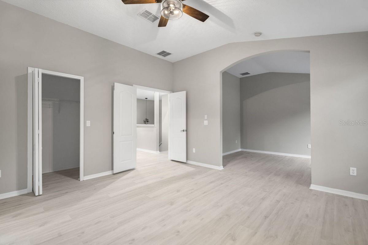 11006 OYSTER BAY CIR, NEW PORT RICHEY, FL, 34654