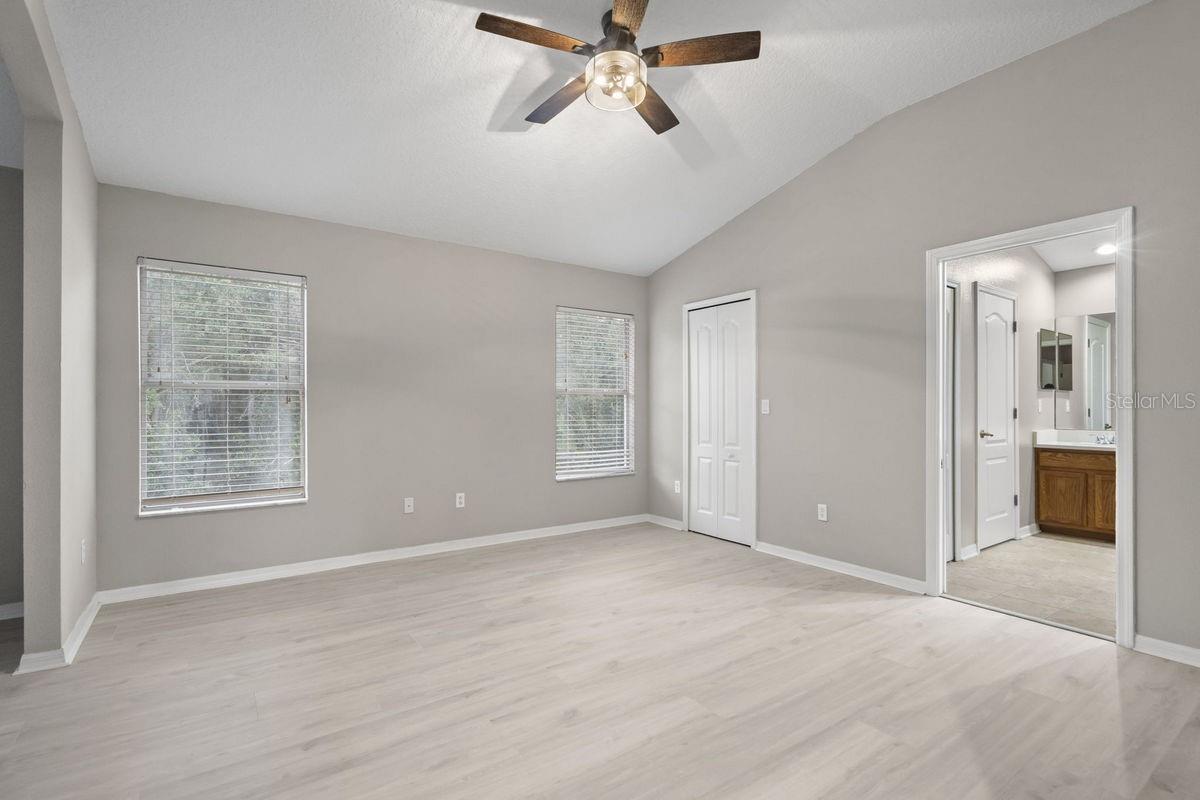 11006 OYSTER BAY CIR, NEW PORT RICHEY, FL, 34654