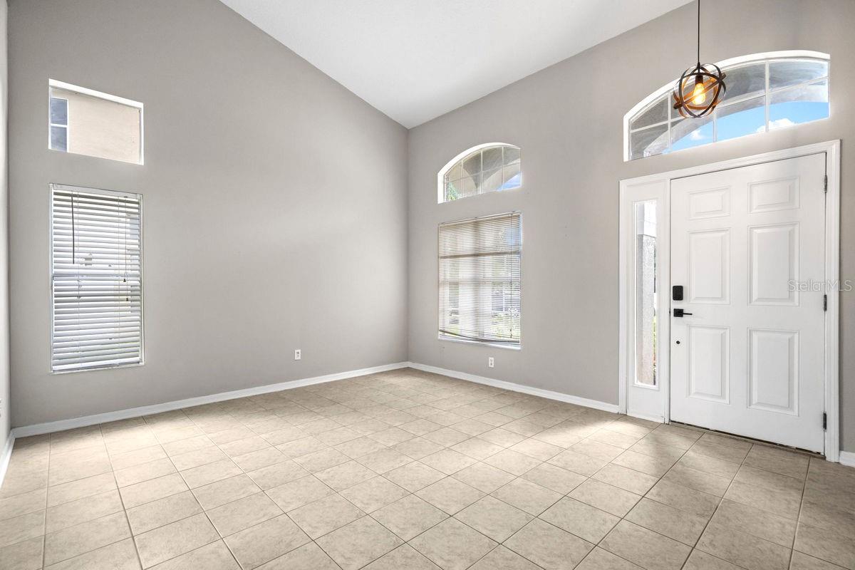 11006 OYSTER BAY CIR, NEW PORT RICHEY, FL, 34654